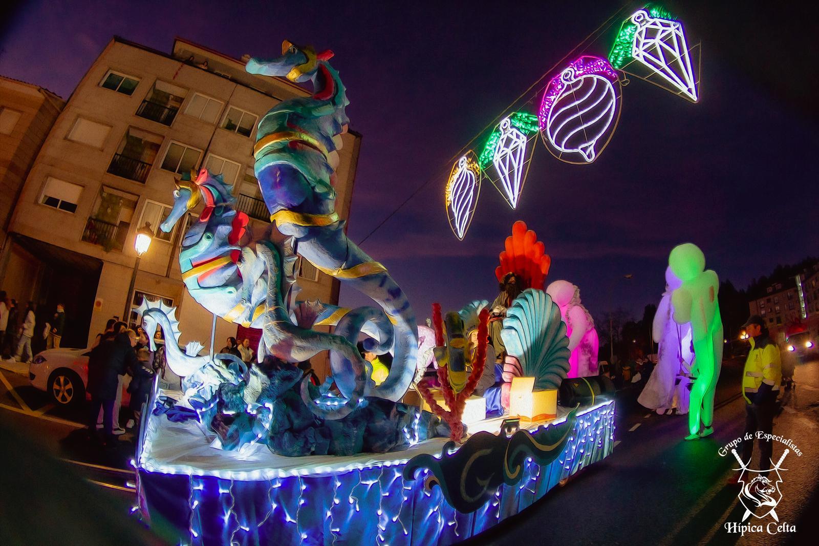 Cabalgata de Reis 2023. Imaxes do desfile polas rúas da Vila