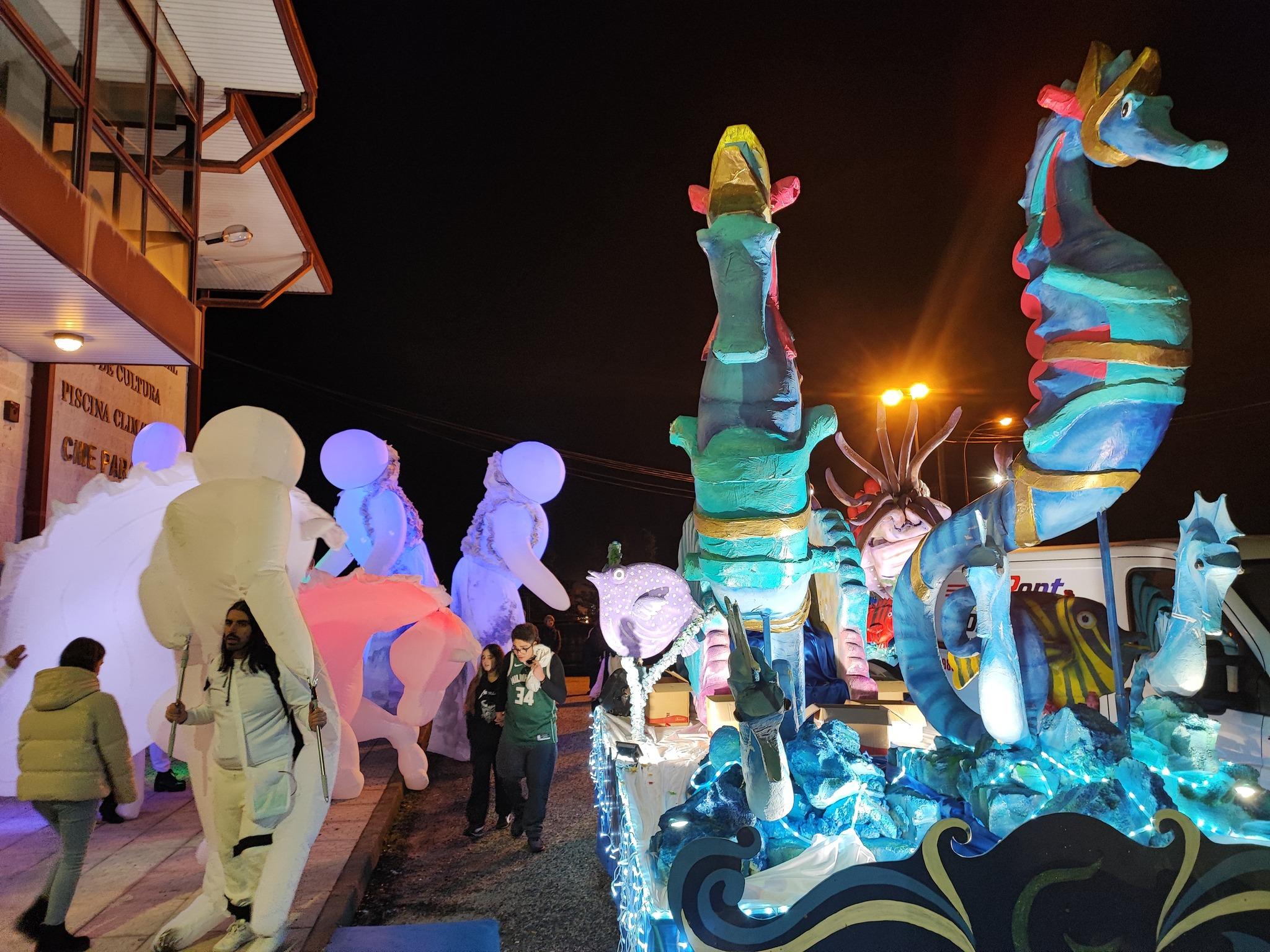 Cabalgata de Reis 2023. Imaxes do desfile polas rúas da Vila