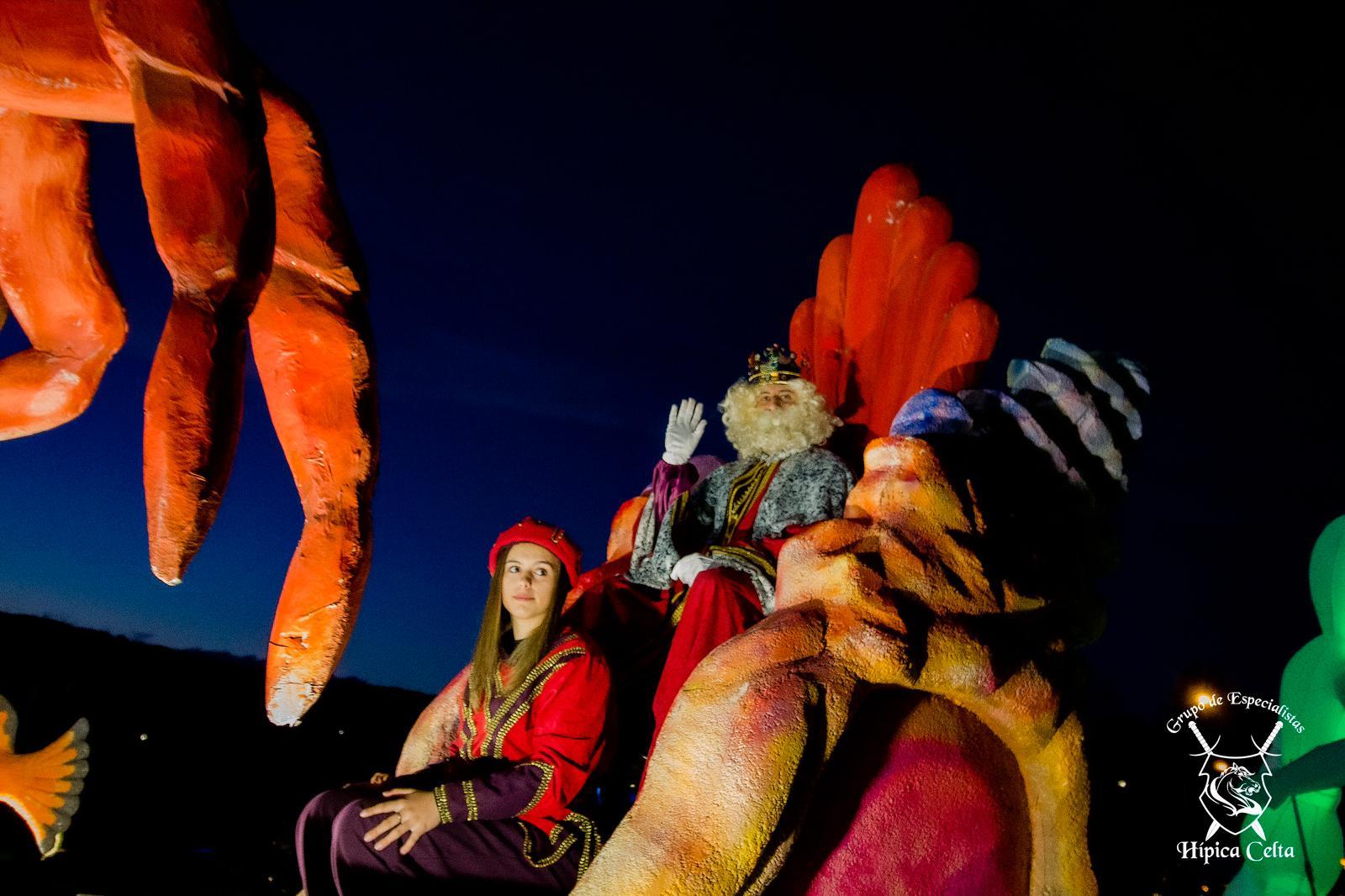 Cabalgata de Reis 2023. Imaxes do desfile polas rúas da Vila