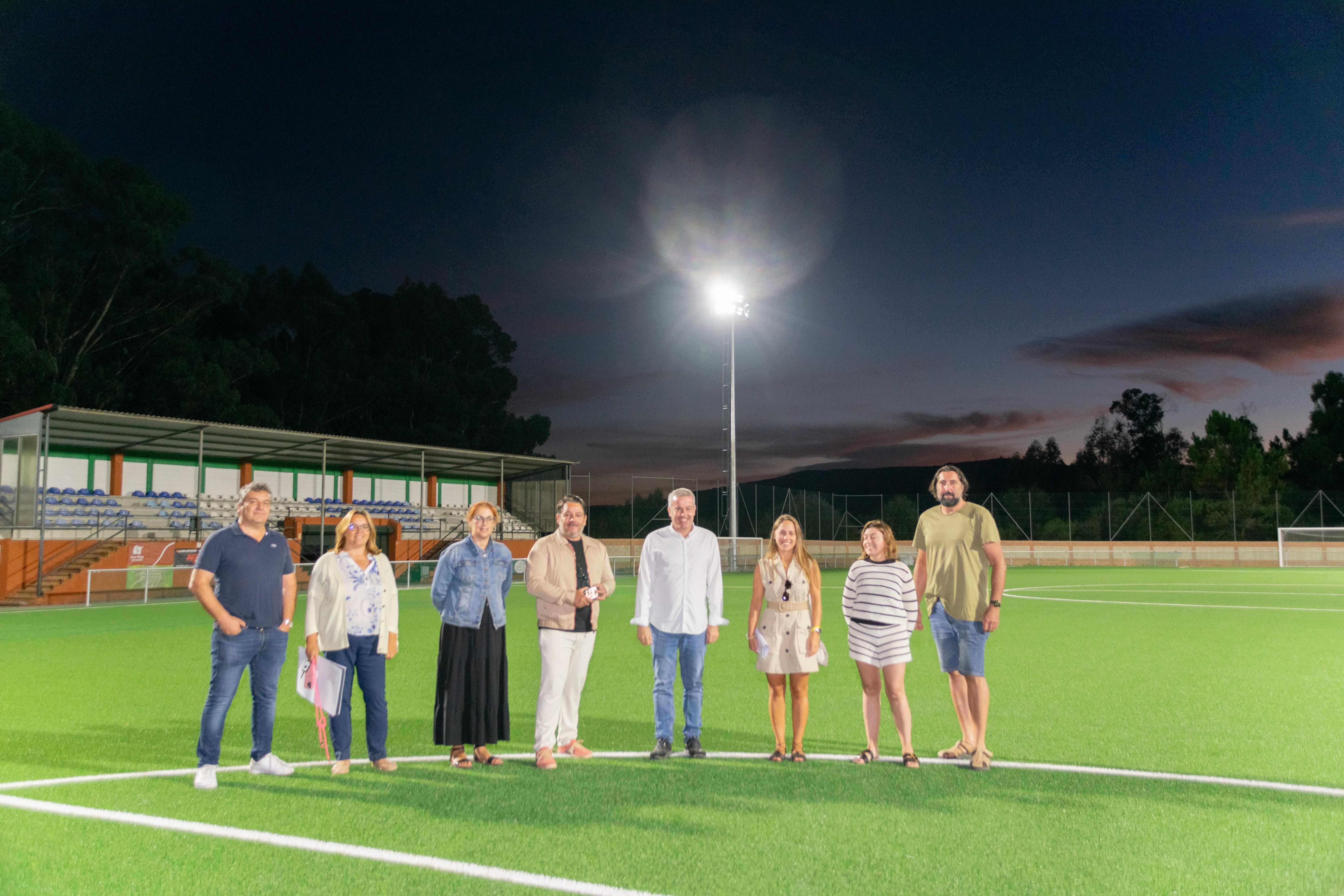 A piques de rematar as obras de reforma do campo de fútbol de Augas Férreas