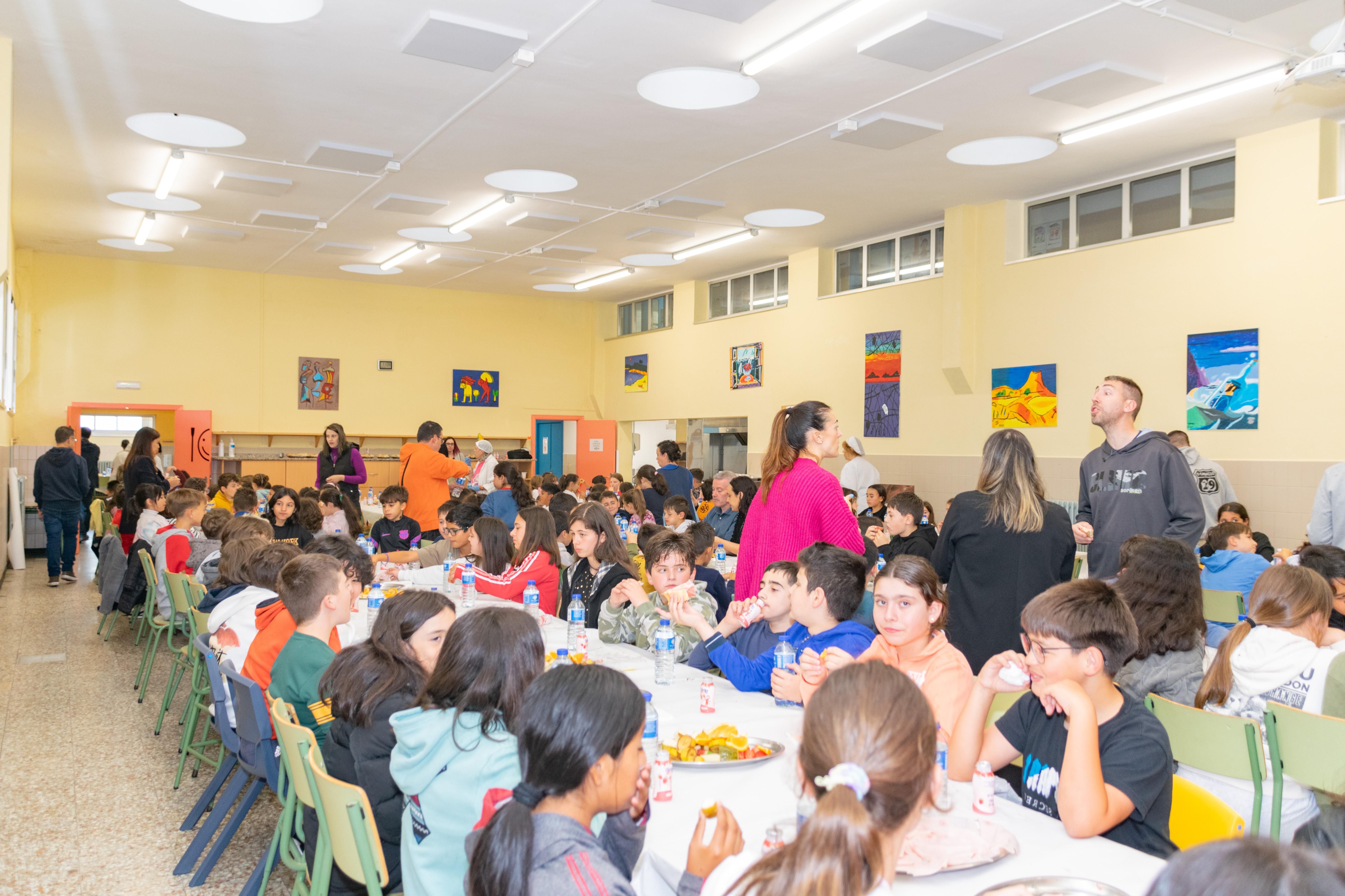 Esta mañá asistimos a unha xornada escolar de "Almorzos Saudables" no que participaron @s nen@s do CPI da Cañiza