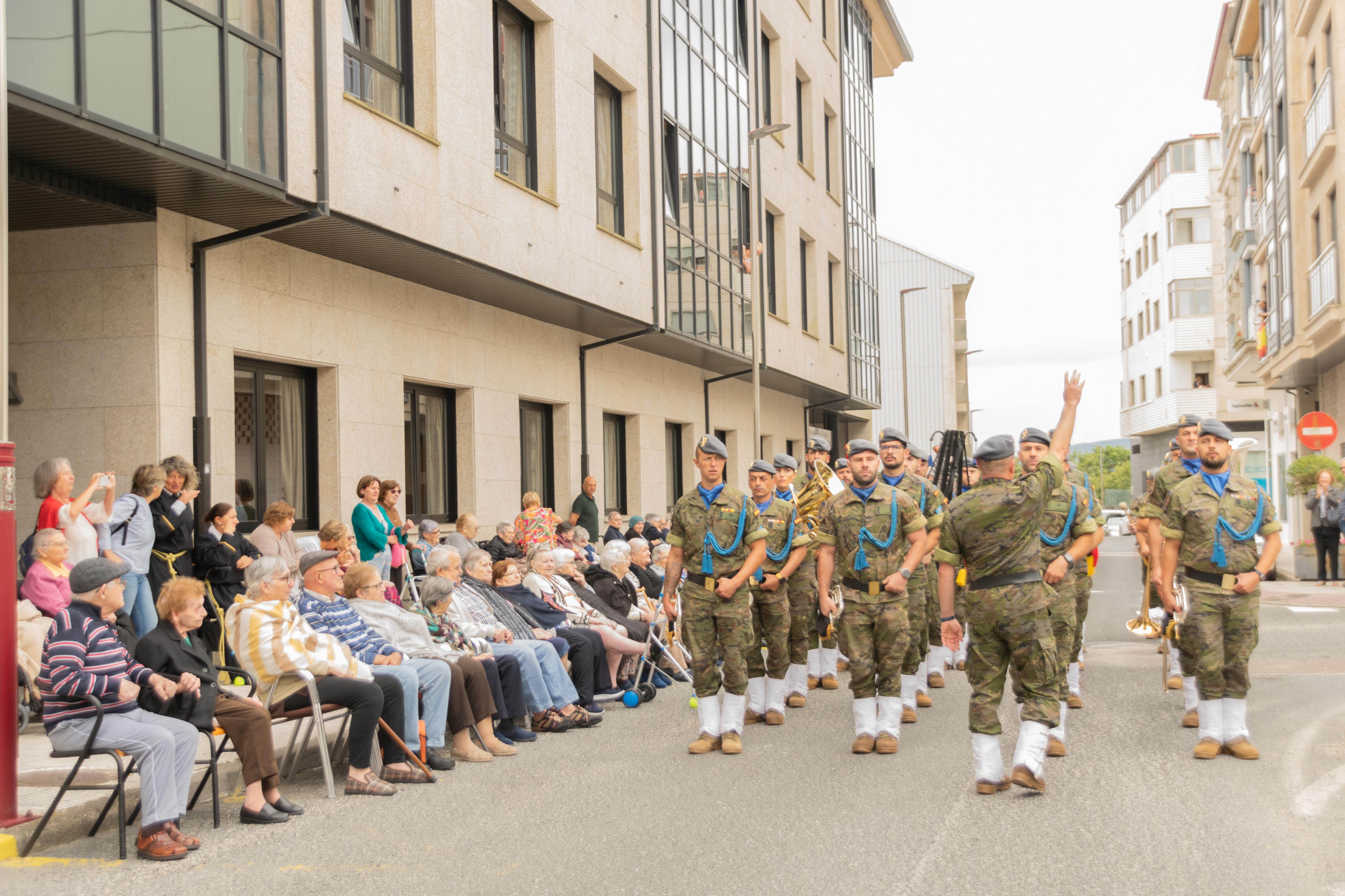 Este domingo A Cañiza volveu a vibrar de emoción e sentimento ao paso da procesión na honra do Santísimo Cristo da Agonía e da Nosa Señora A Virxe dos Dolores