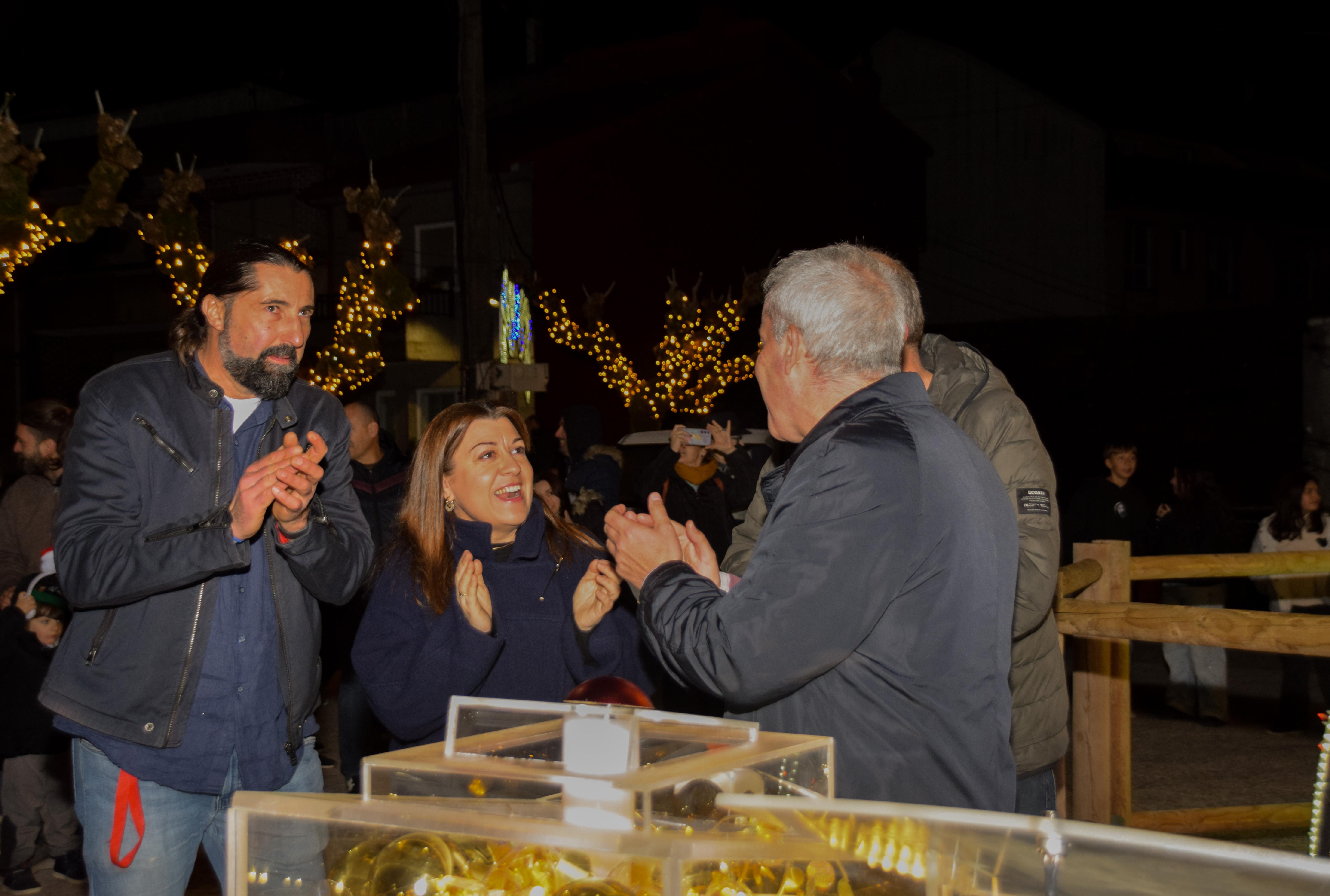 Este domingo inauguramos as Festas de Nadal co acendido do alumeado e unha gran chocolatada 