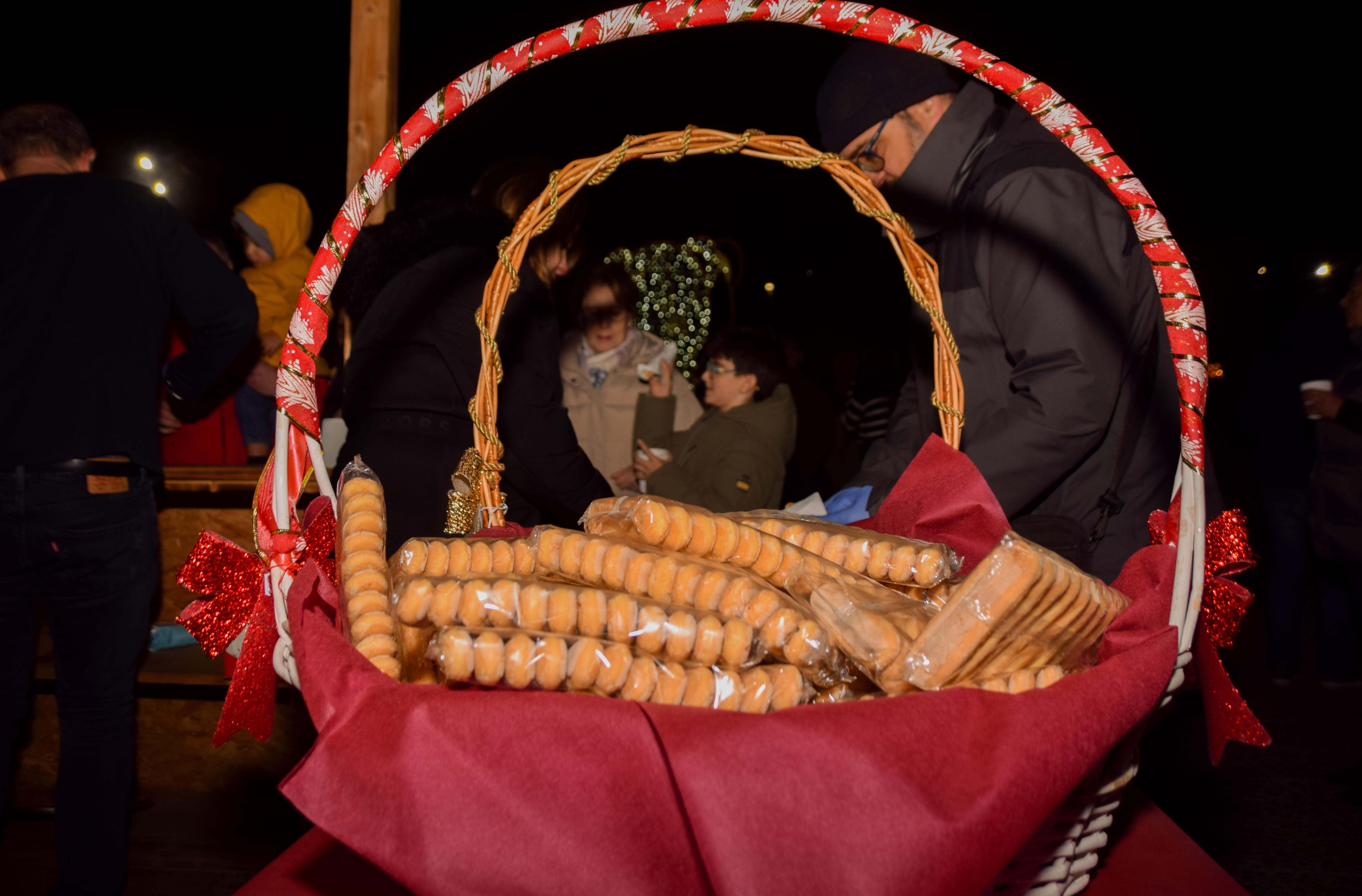 Este domingo inauguramos as Festas de Nadal co acendido do alumeado e unha gran chocolatada 