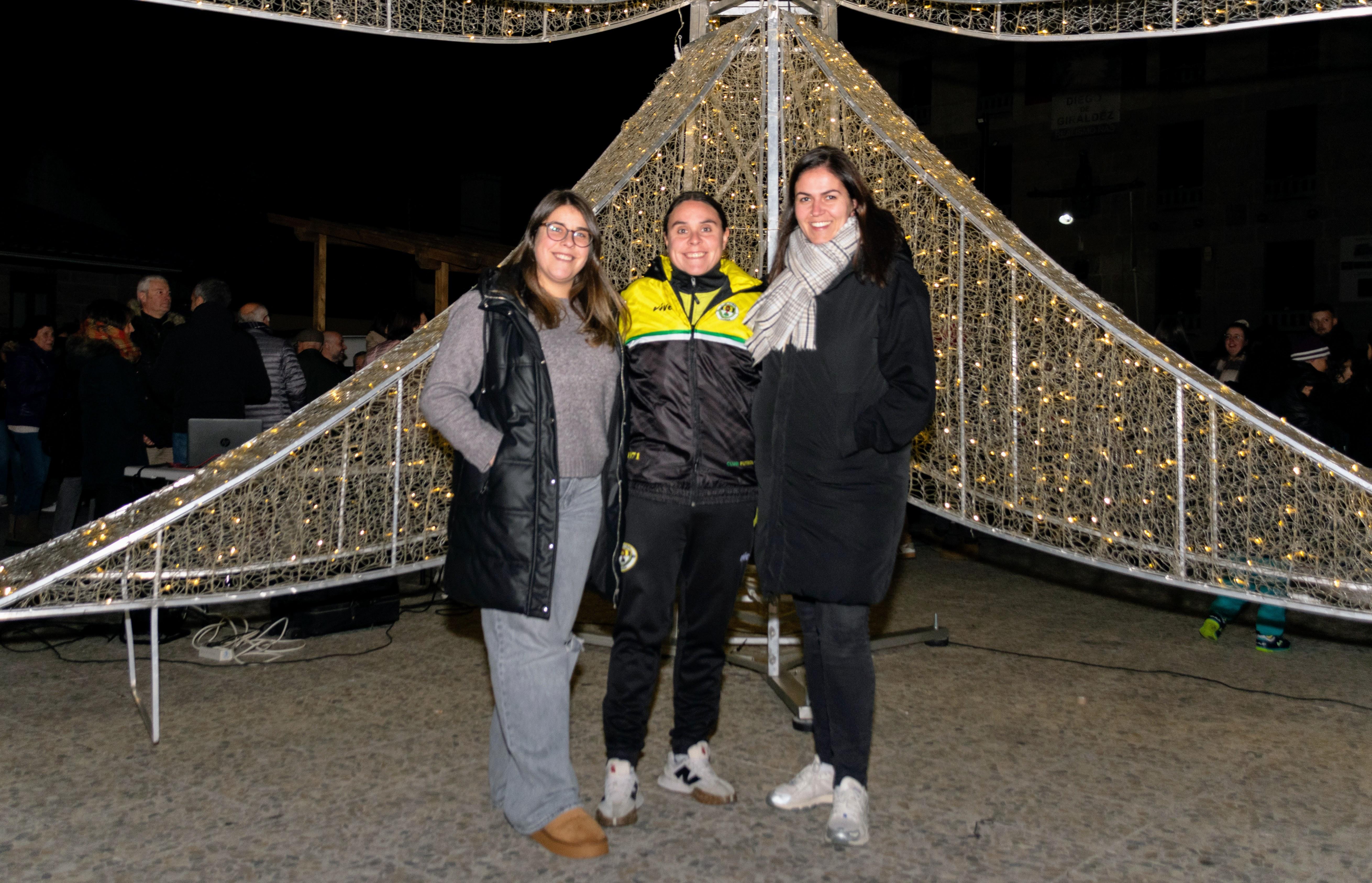 Este sábado inauguramos as Festas de Nadal co acendido do alumeado e unha gran chocolatada