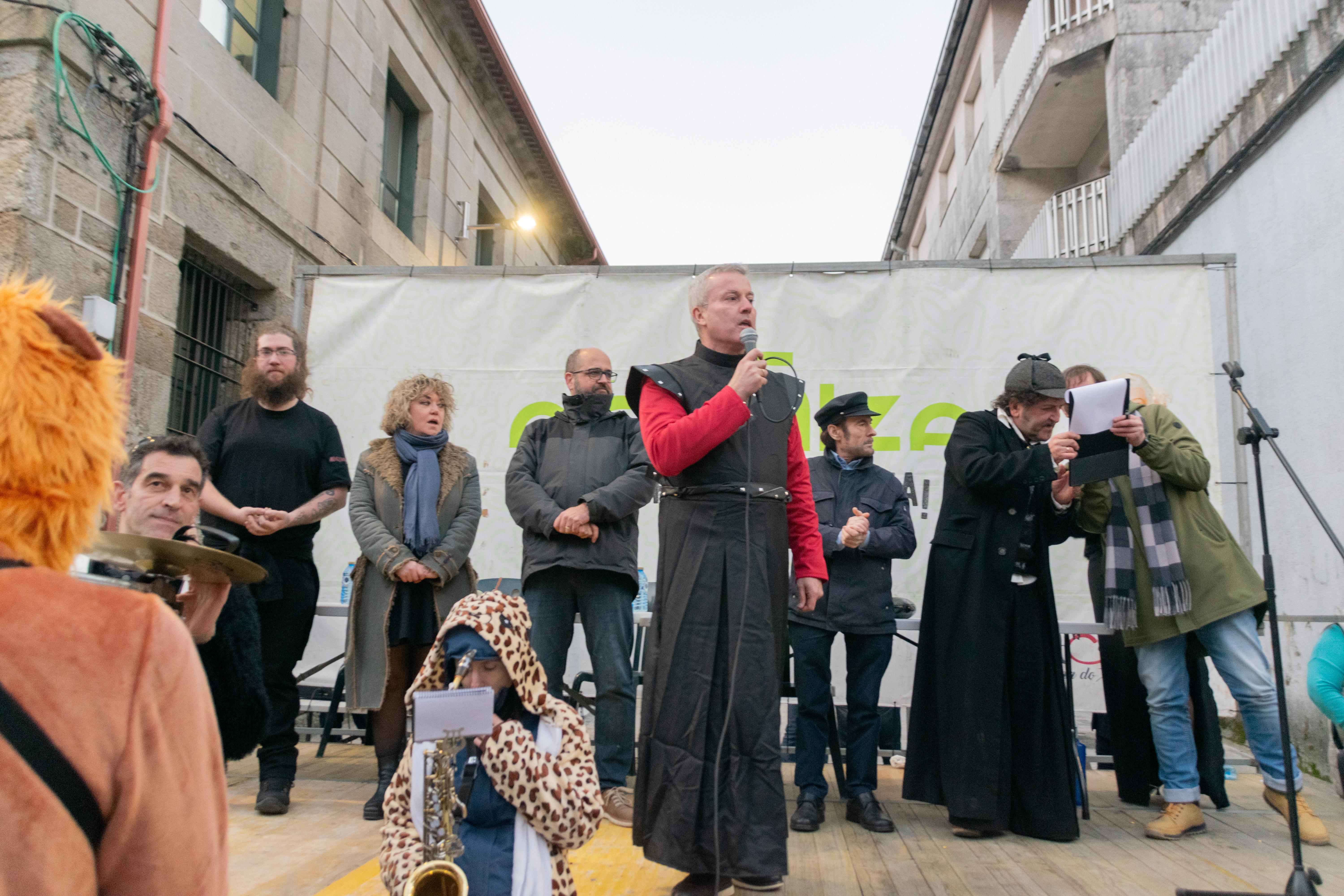 A Cañiza celebrou este domingo o seu «CONCURSO DE COMPARSAS» que un ano máis conseguiu reunir a mais de 300 participantes na rúas do centro.