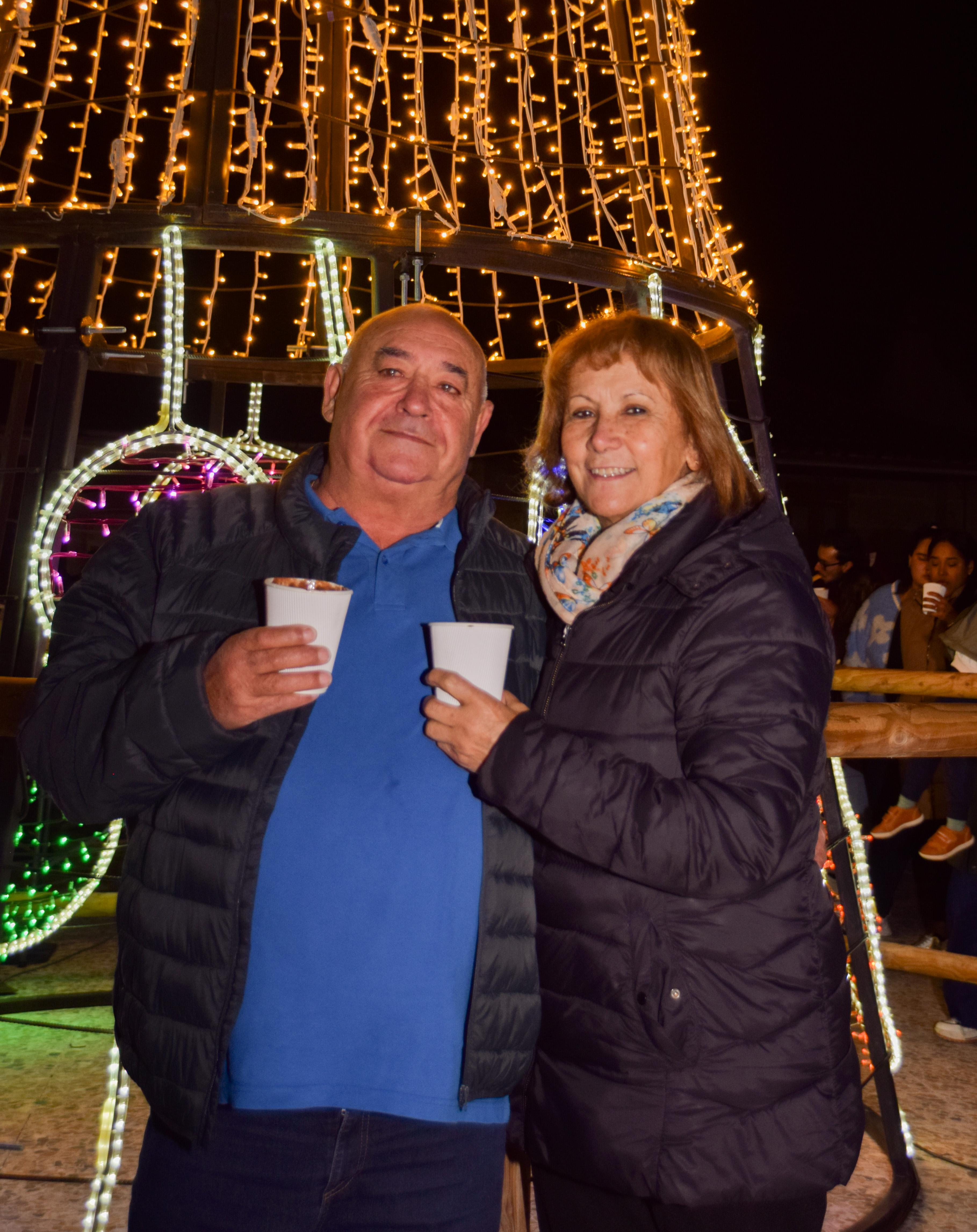 Este domingo inauguramos as Festas de Nadal co acendido do alumeado e unha gran chocolatada 