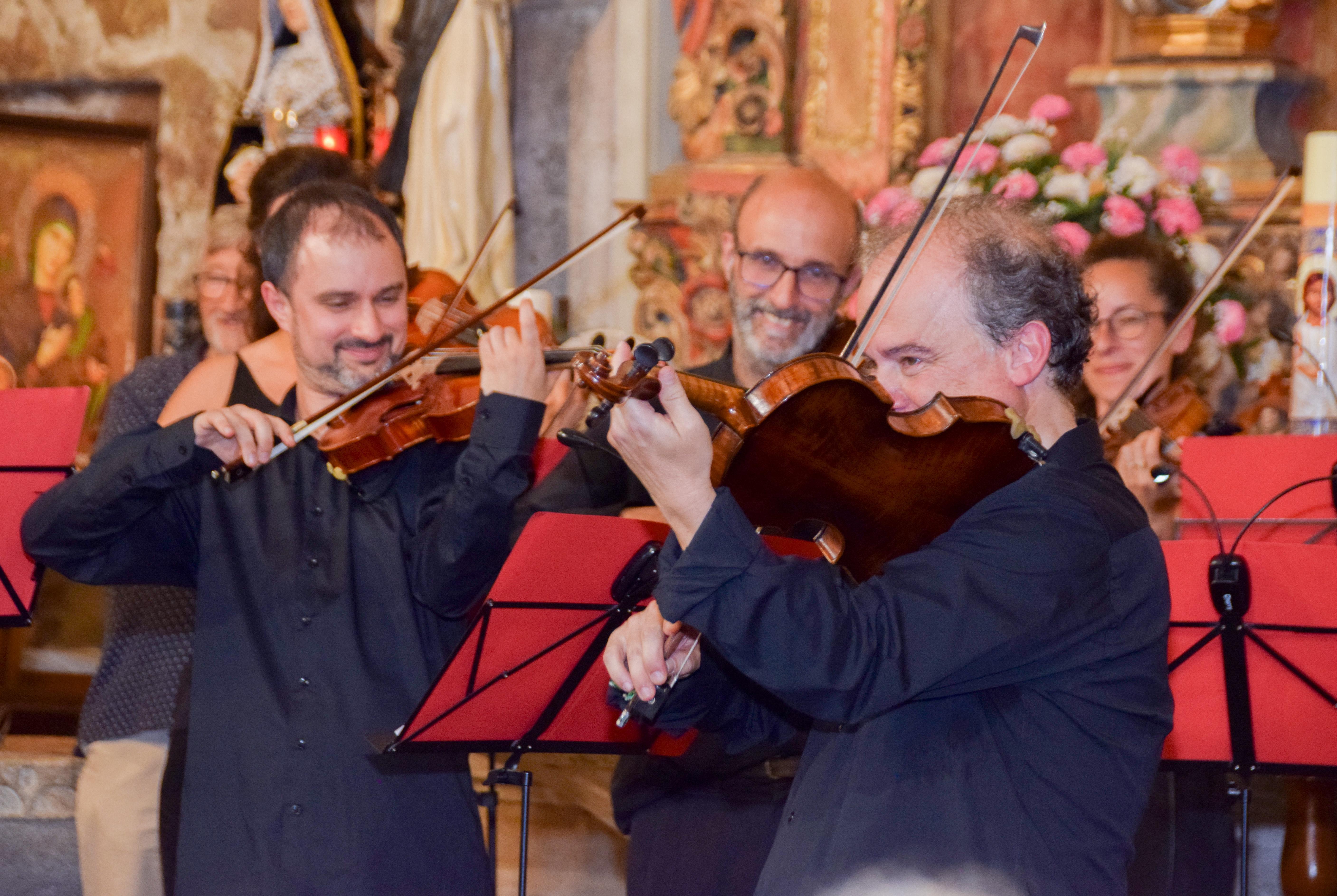 Éxito rotundo en Valeixe co concerto de música clásica celebrado o 21 de xuño a cargo da Orquestra de Cámara Galega, no marco do 40 Aniversario de REDEIA