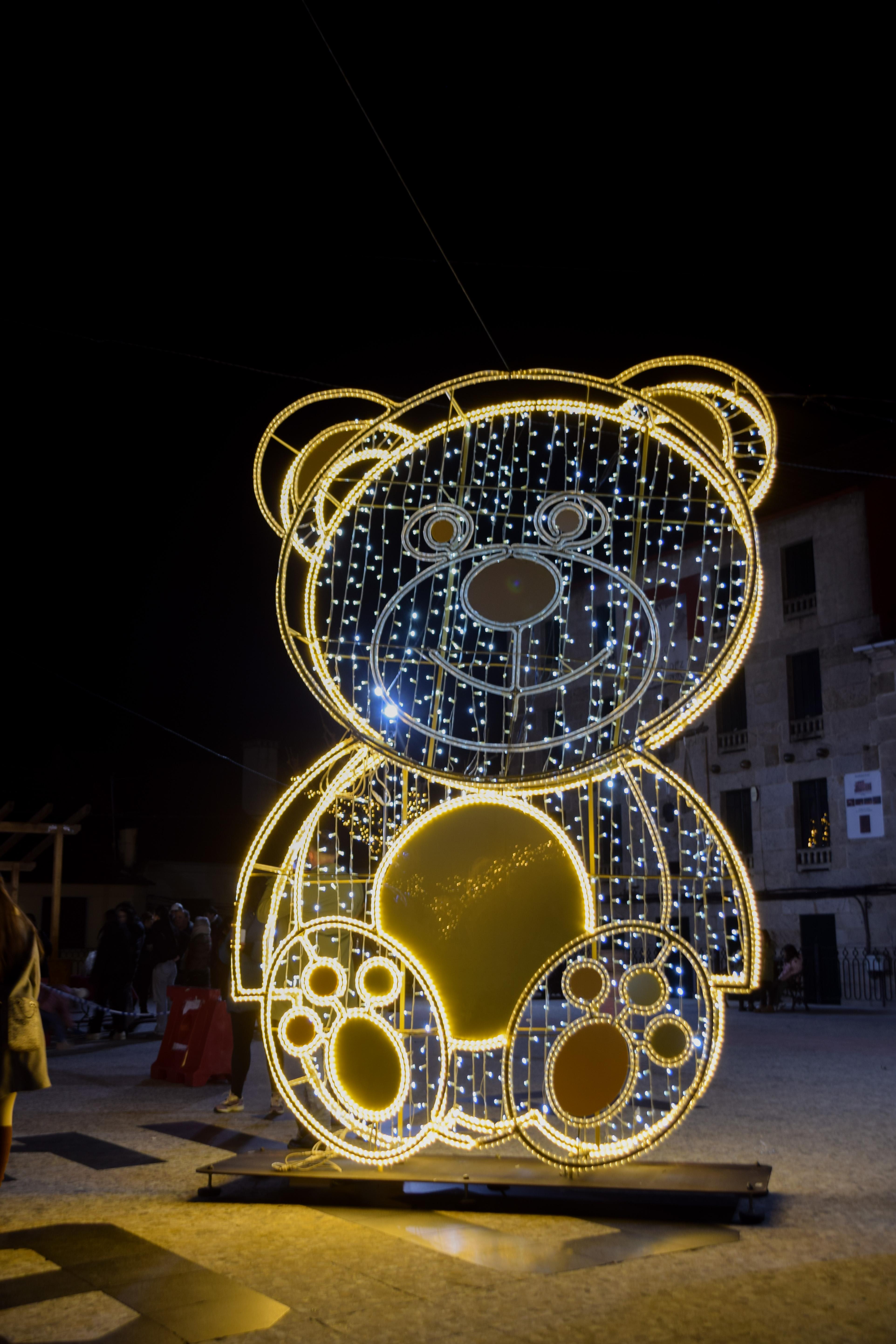 Este domingo inauguramos as Festas de Nadal co acendido do alumeado e unha gran chocolatada 