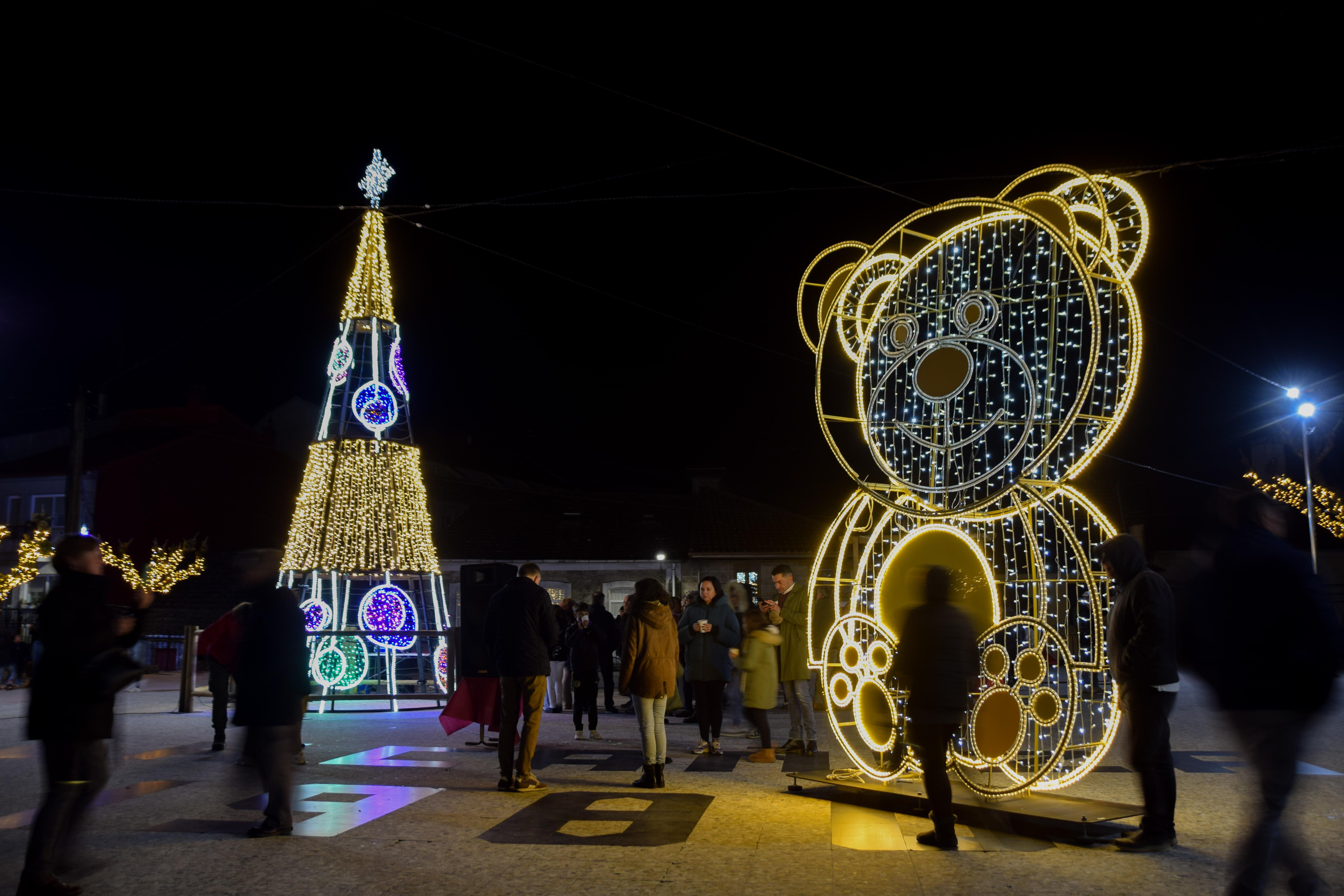 Este domingo inauguramos as Festas de Nadal co acendido do alumeado e unha gran chocolatada 