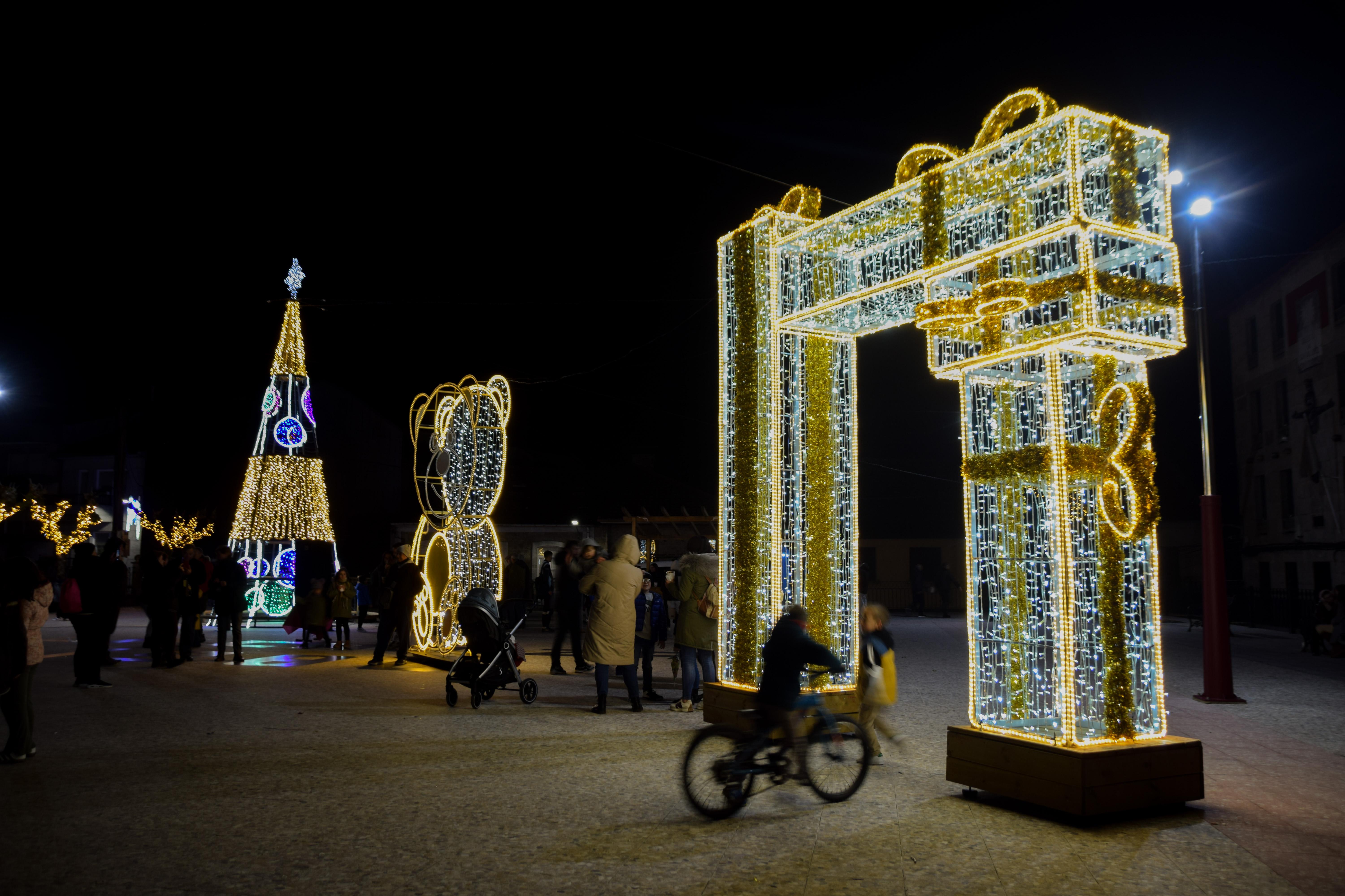 Este domingo inauguramos as Festas de Nadal co acendido do alumeado e unha gran chocolatada 