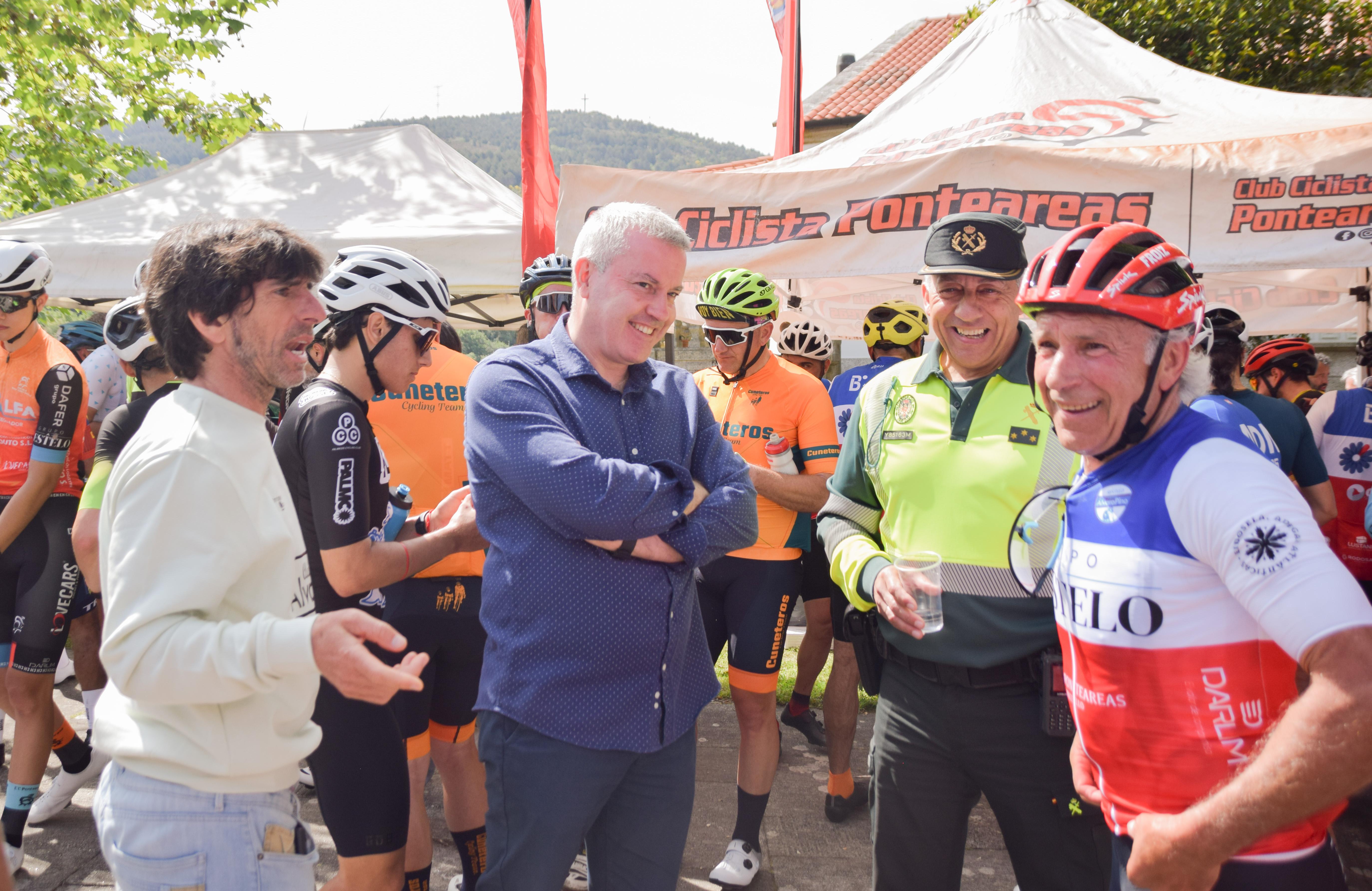 A Franqueira recibiu este 25 de maio a máis de 500 ciclistas na 10ª edición da «Sestelo Clásica Álvaro Pino»