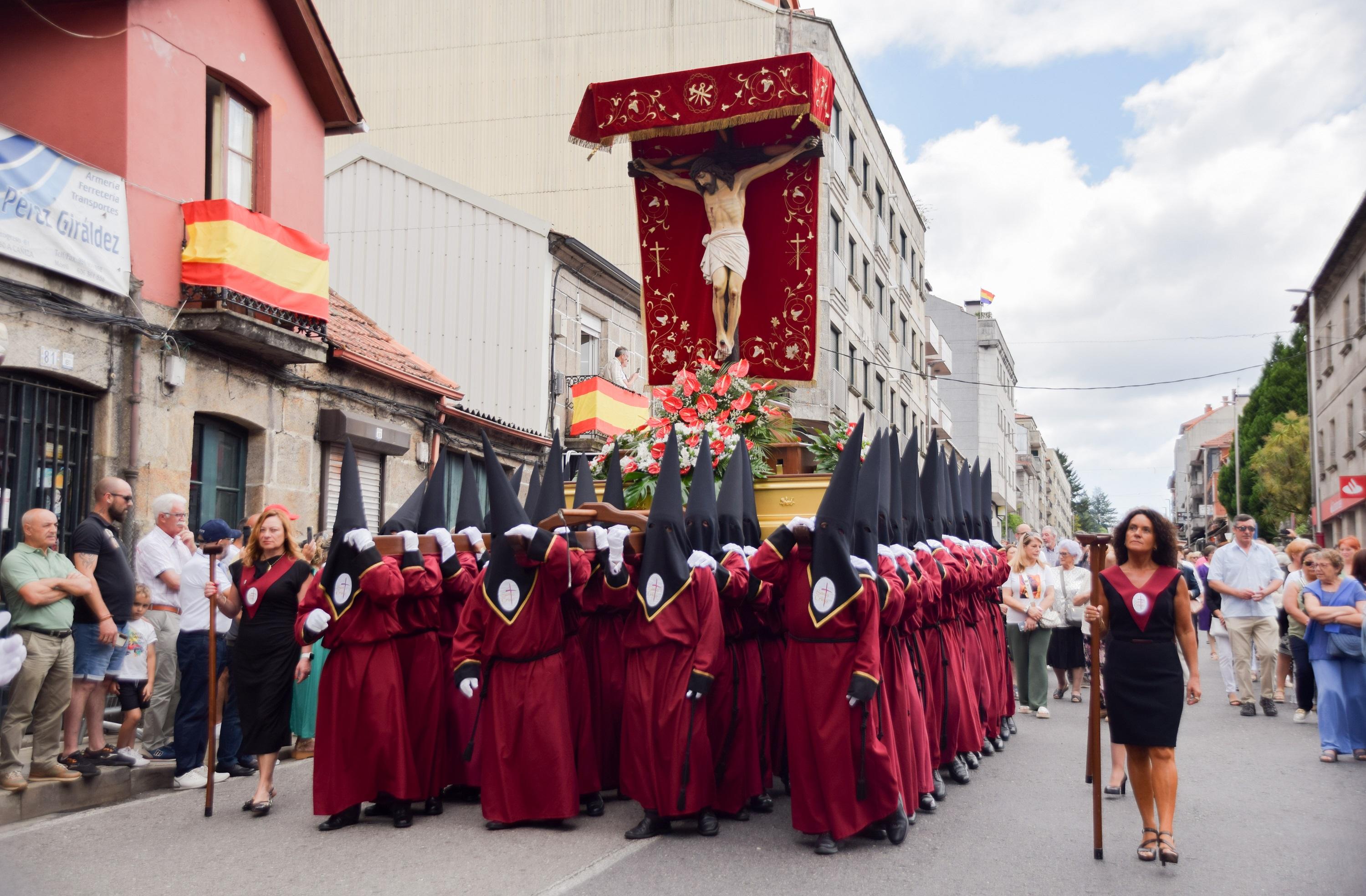 A Cañiza celebrou con devoción a festividade na honra do Santísimo Cristo da Agonía