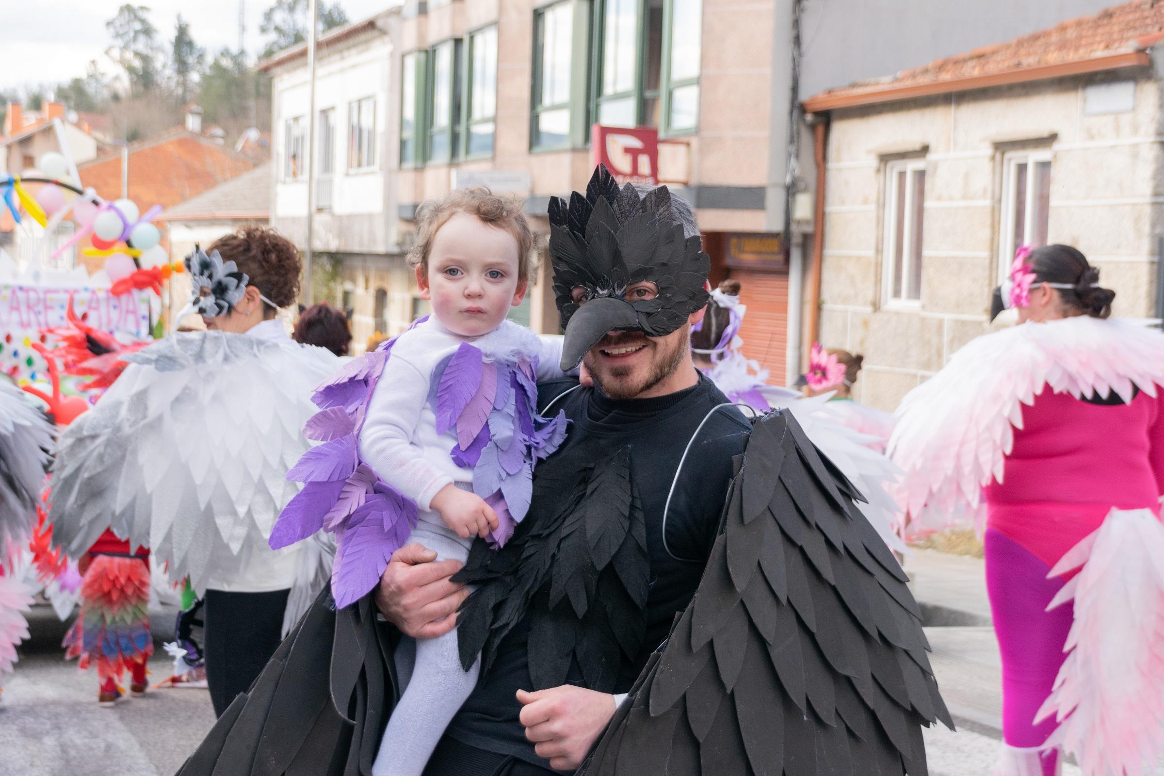 A Cañiza volve a superarse este sábado coa celebración do Concurso de Comparsas