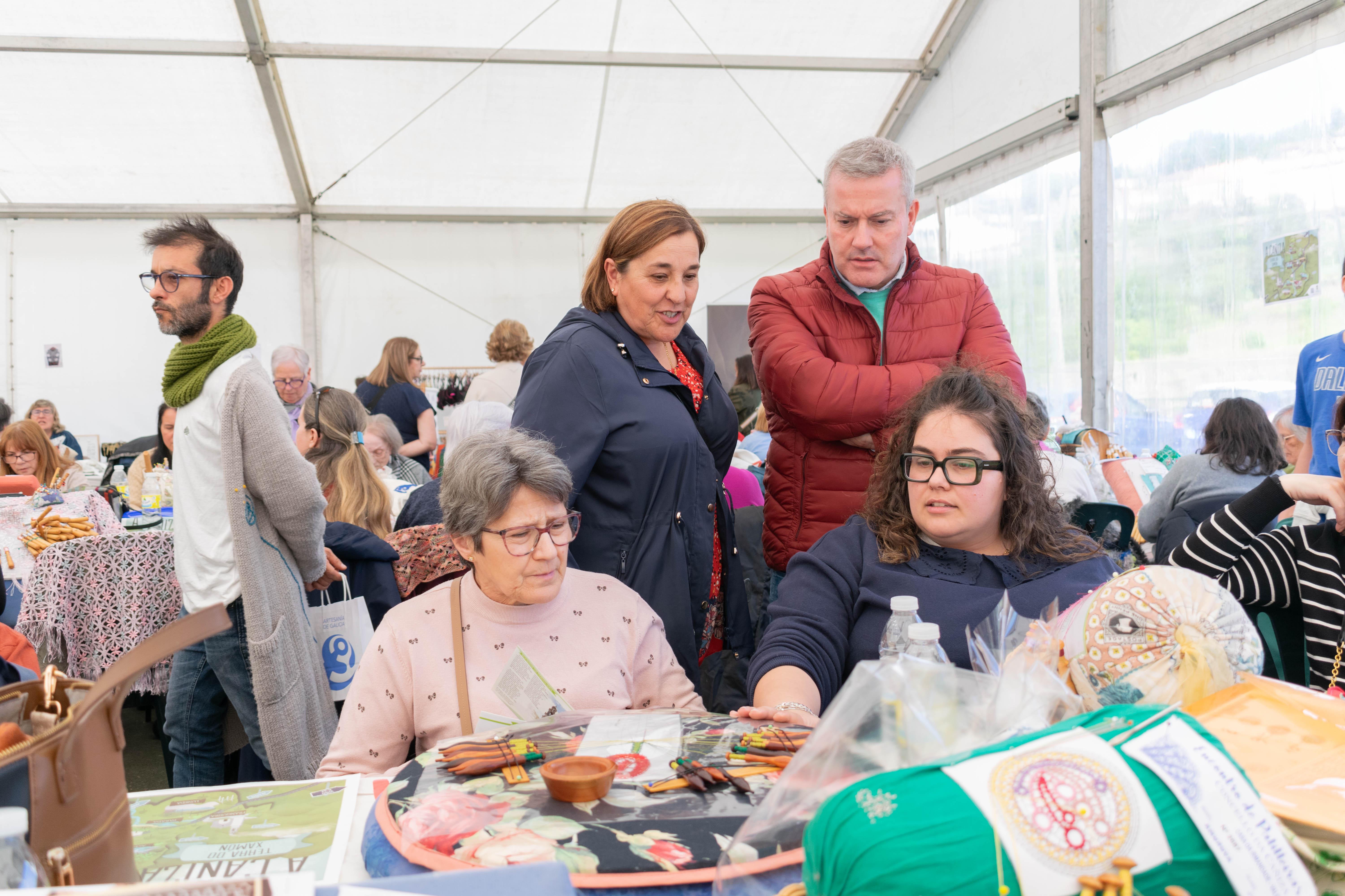 Valeixe acolleu este 1º domingo de abril a «II MOSTRA DE PALILLEIRAS Concello da Cañiza»