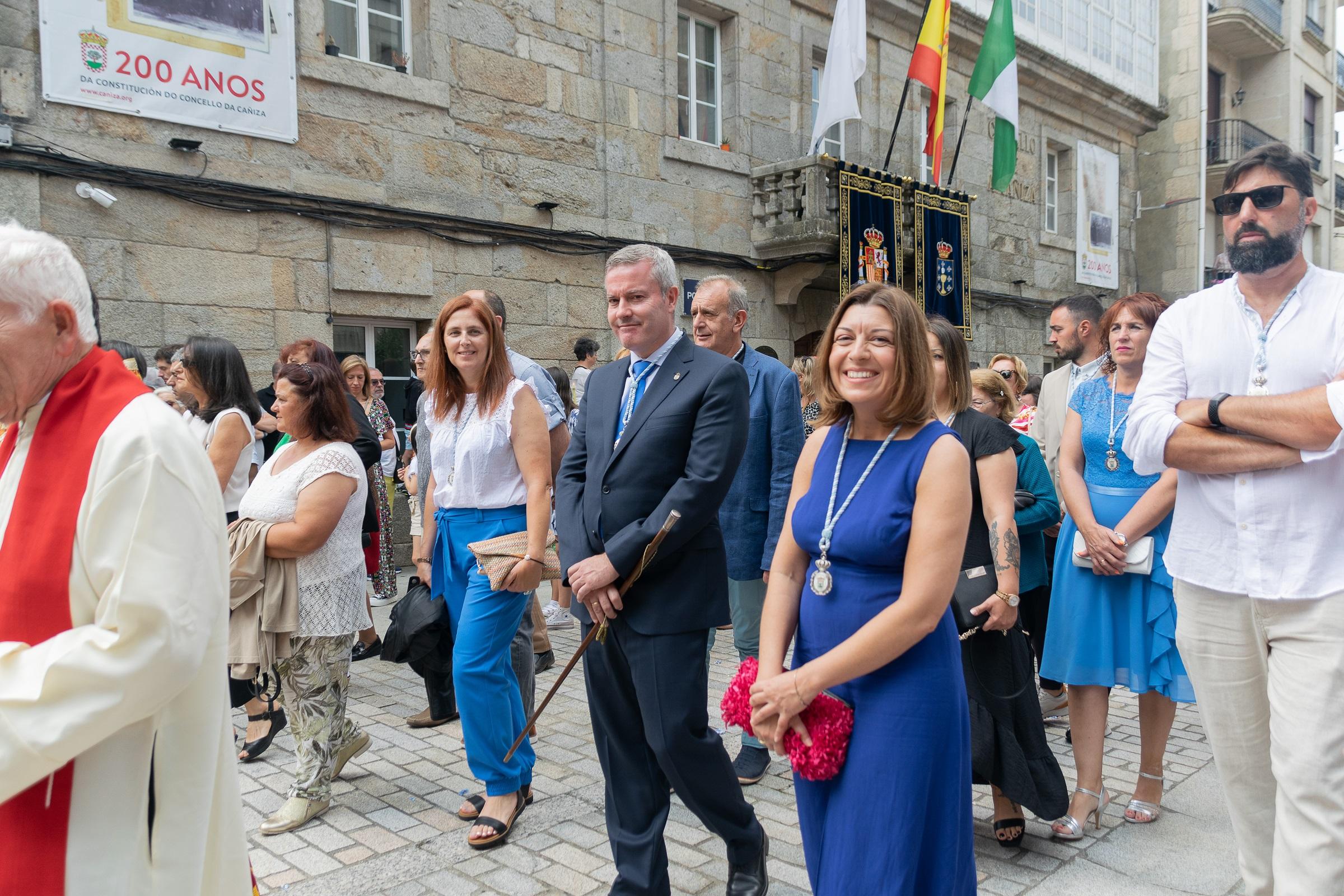 Onte A Cañiza vestiuse de gala para celebrar a procesión na honra do Santísimo Cristo da Agonía e da Nosa Señora A Virxe dos Dolores