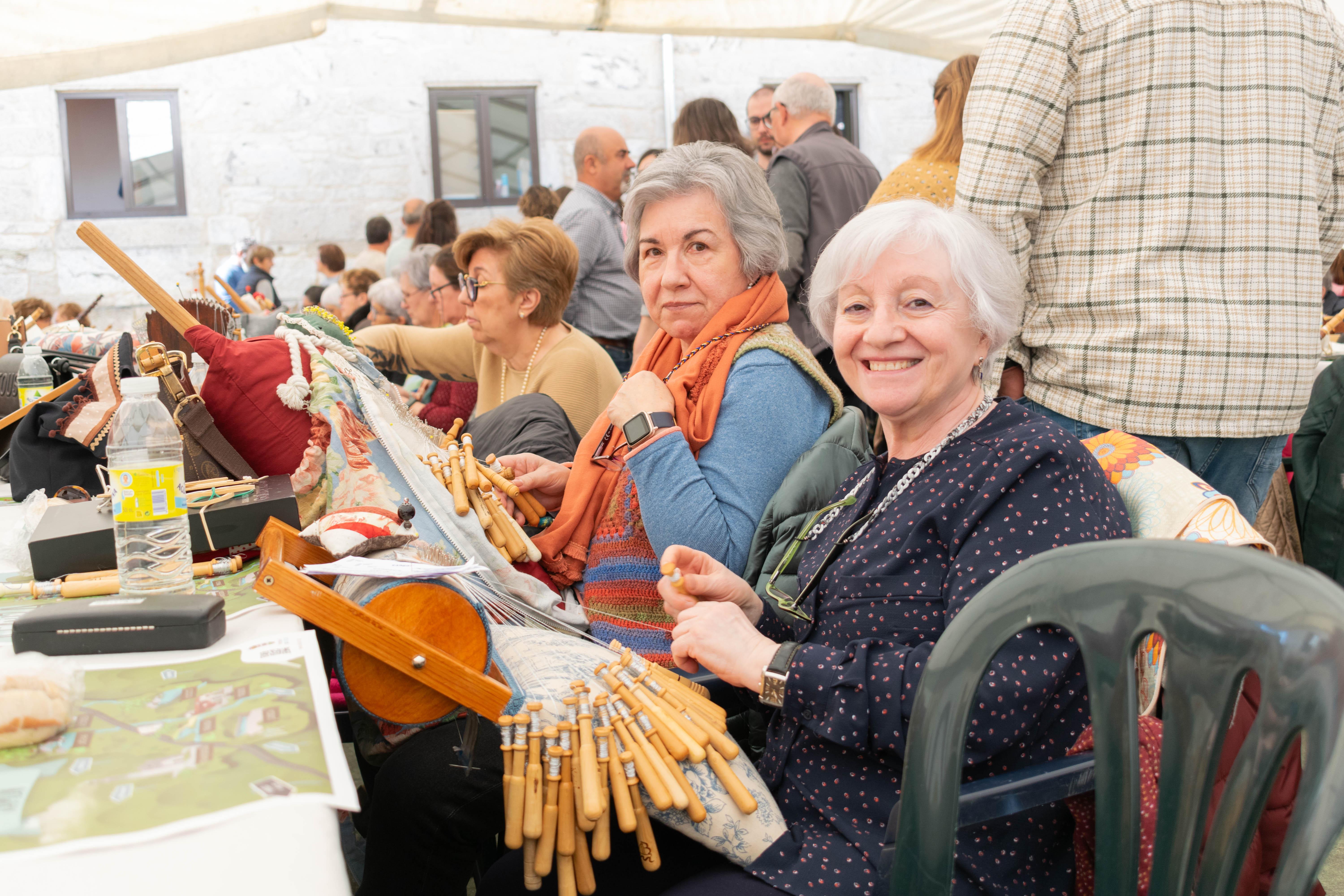 Valeixe acolleu este 1º domingo de abril a «II MOSTRA DE PALILLEIRAS Concello da Cañiza»