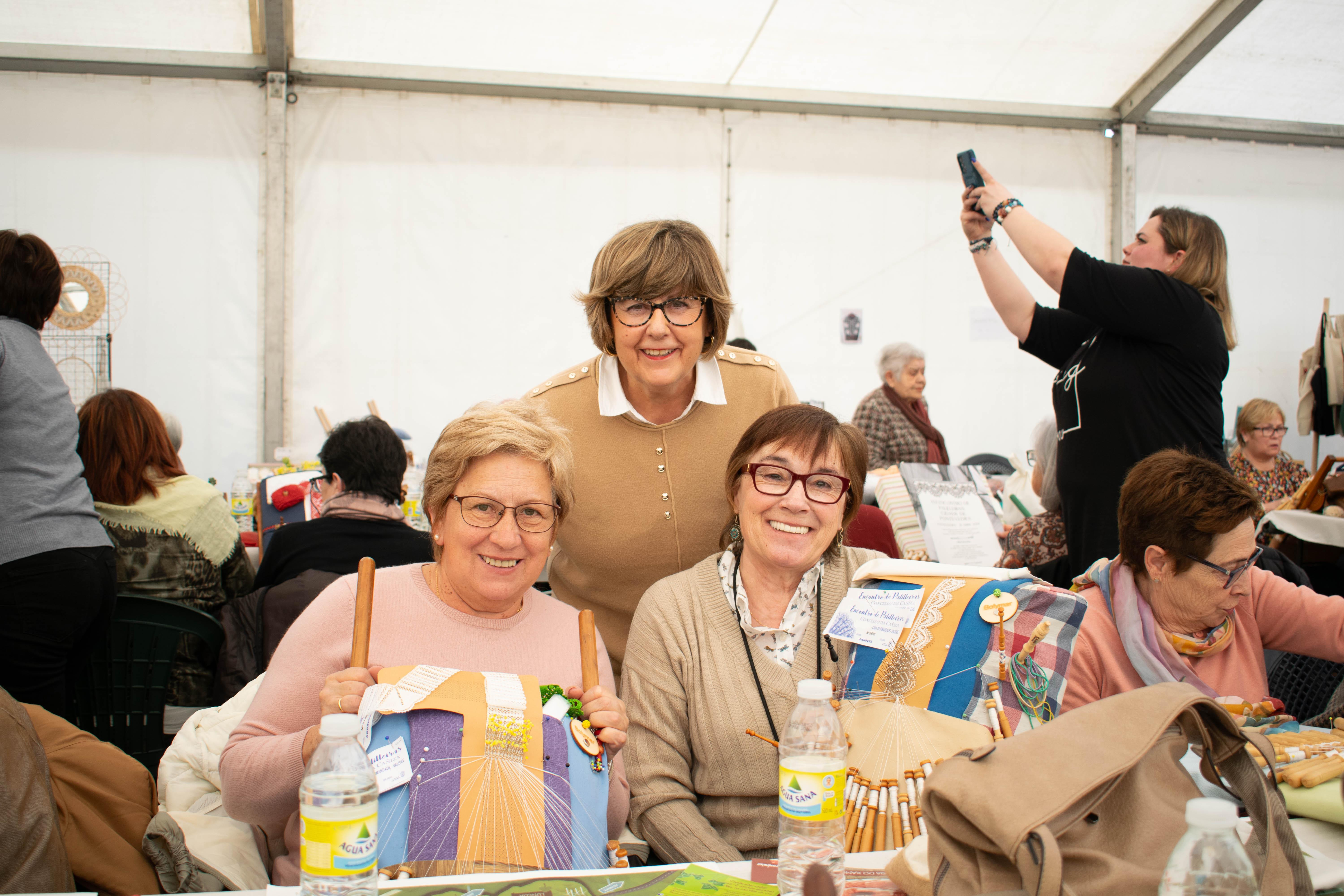 Valeixe acolleu este 1º domingo de abril a «II MOSTRA DE PALILLEIRAS Concello da Cañiza»