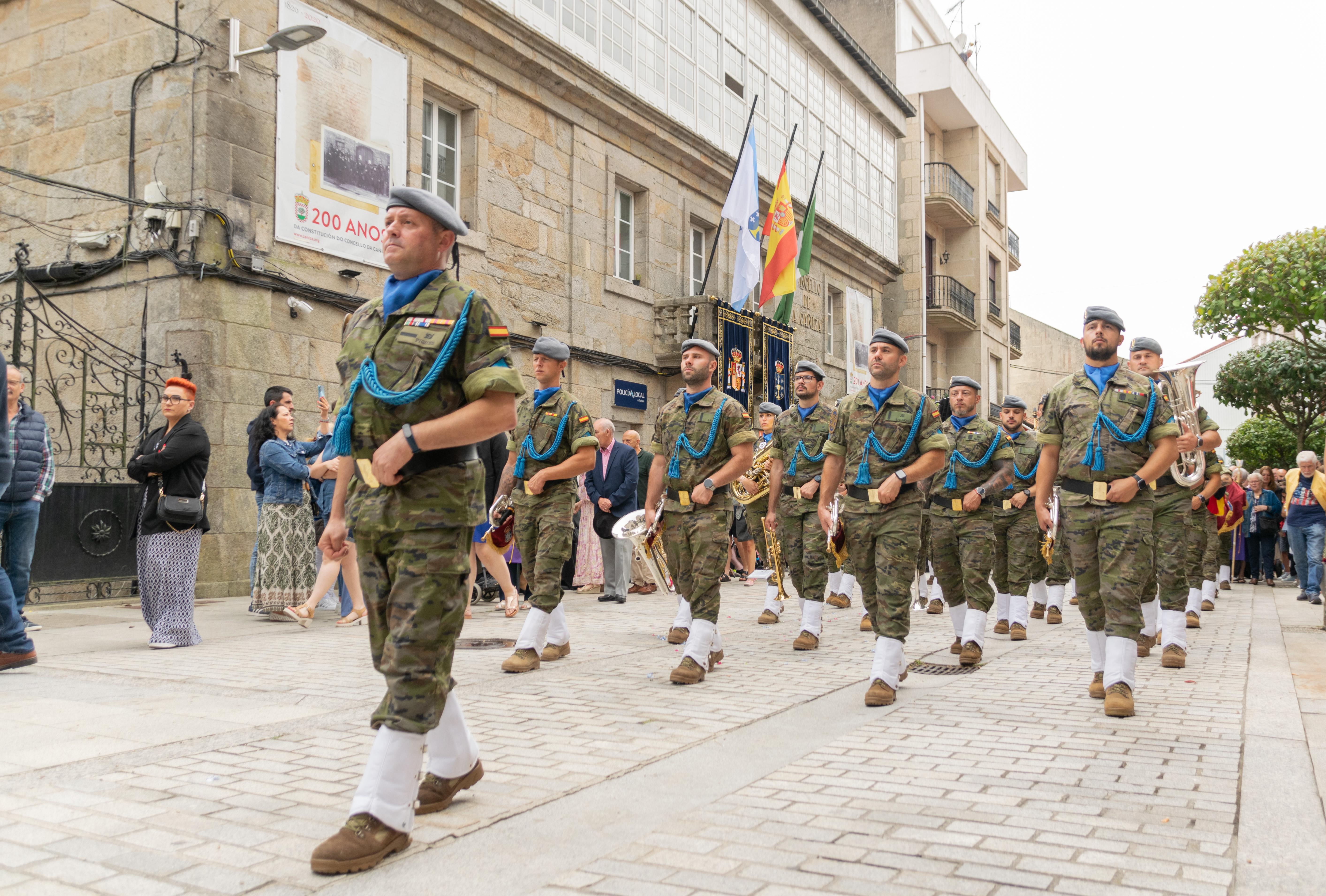 Este domingo A Cañiza volveu a vibrar de emoción e sentimento ao paso da procesión na honra do Santísimo Cristo da Agonía e da Nosa Señora A Virxe dos Dolores