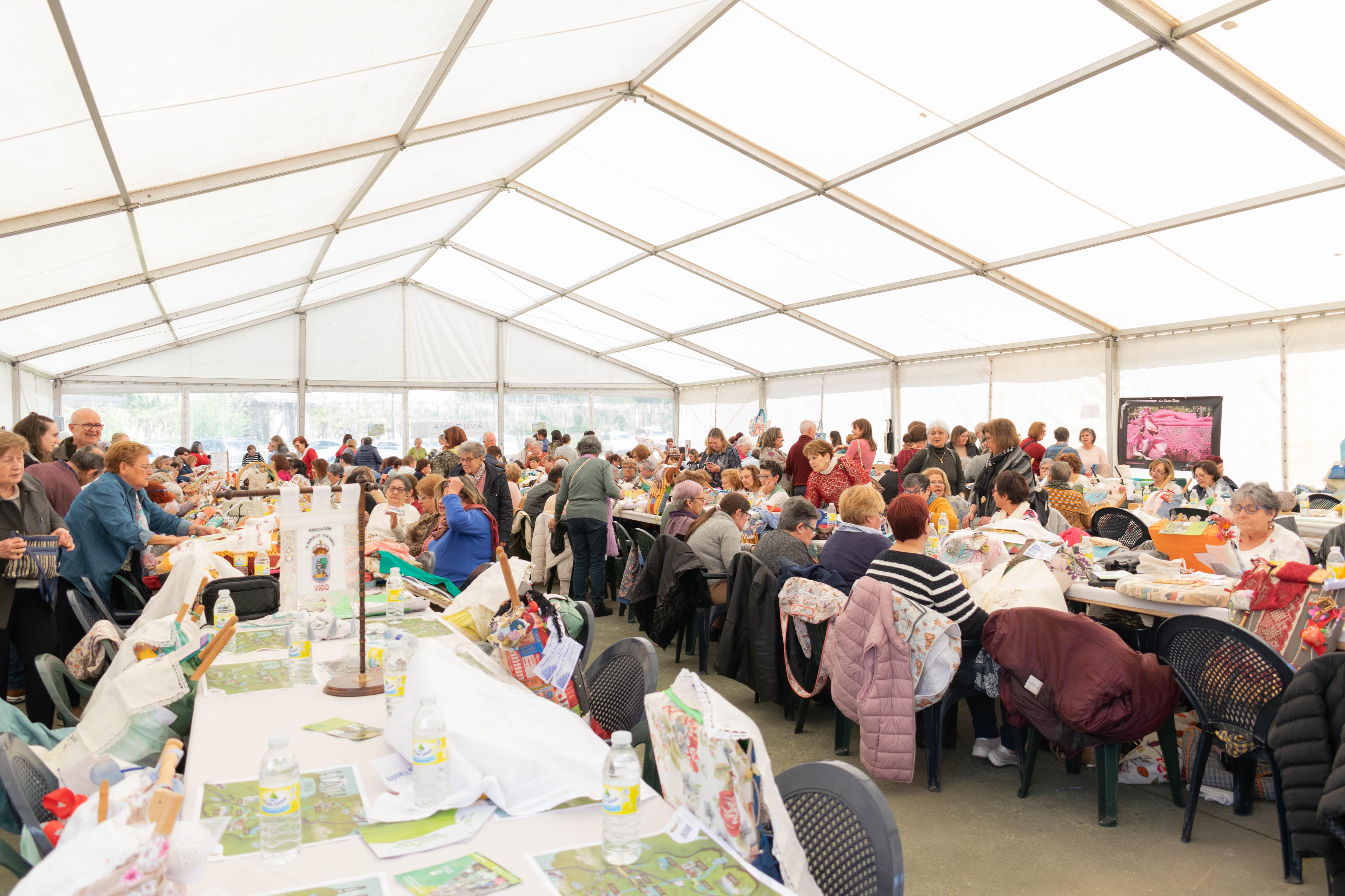Valeixe acolleu este 1º domingo de abril a «II MOSTRA DE PALILLEIRAS Concello da Cañiza»
