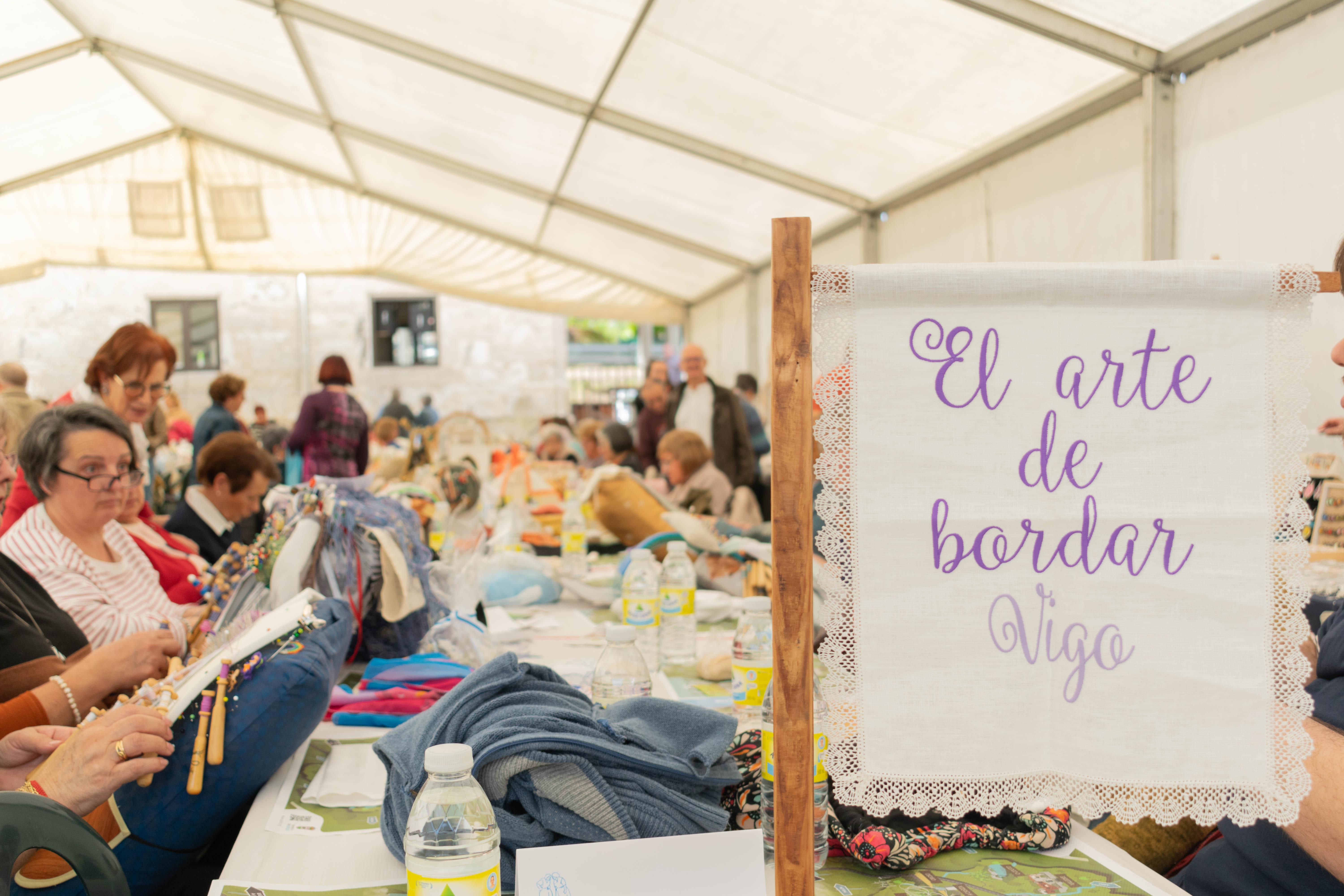 Valeixe acolleu este 1º domingo de abril a «II MOSTRA DE PALILLEIRAS Concello da Cañiza»