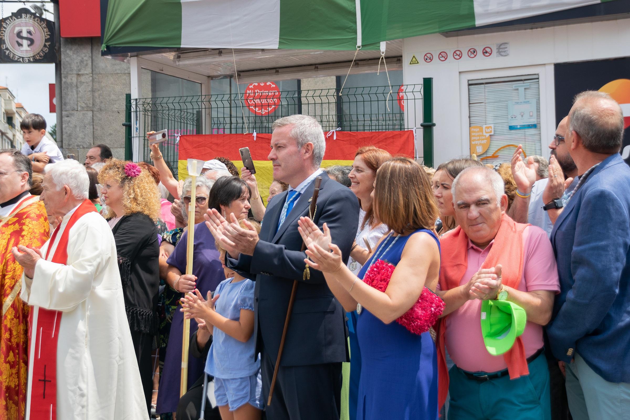 Onte A Cañiza vestiuse de gala para celebrar a procesión na honra do Santísimo Cristo da Agonía e da Nosa Señora A Virxe dos Dolores