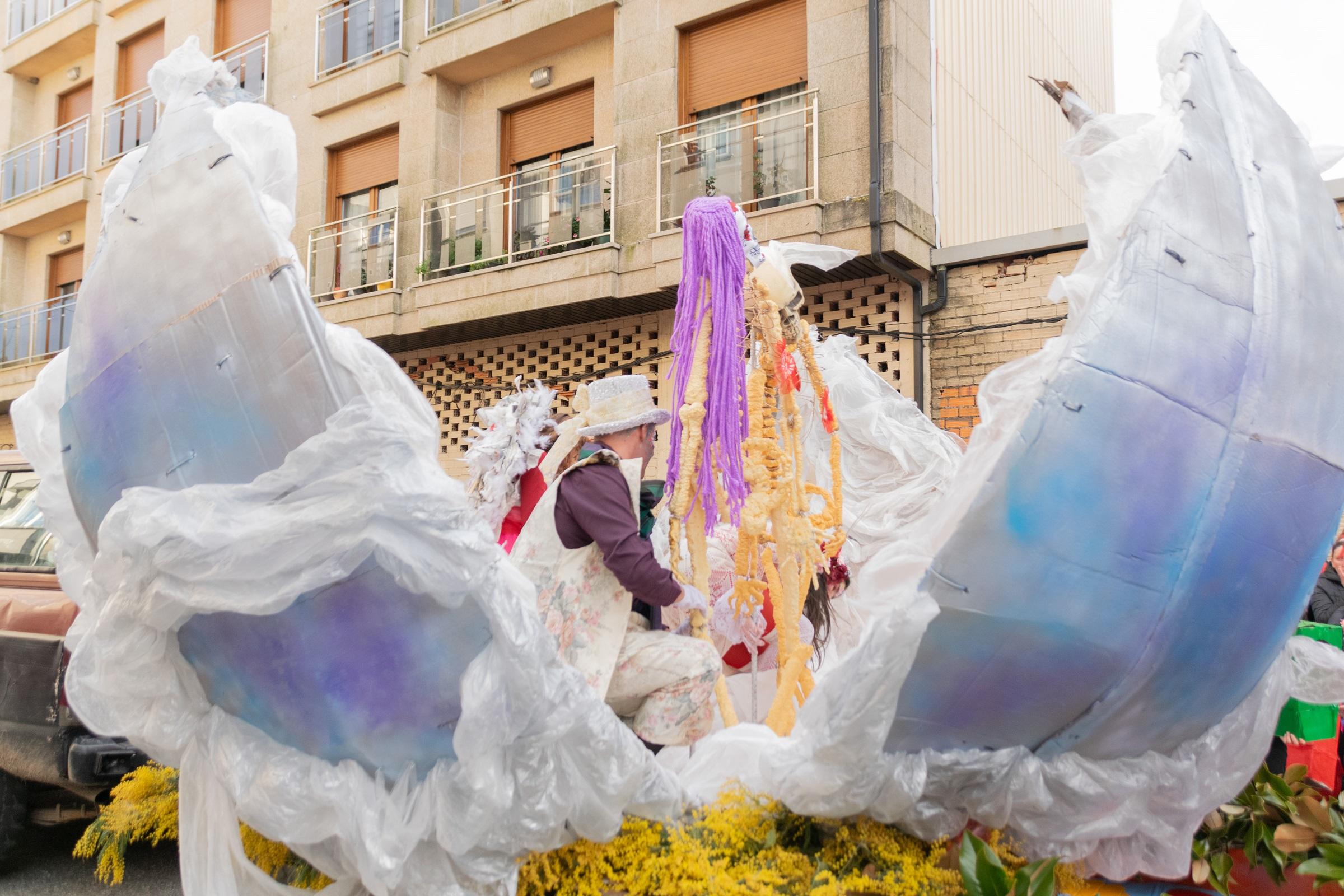 A Cañiza volve a superarse este sábado coa celebración do Concurso de Comparsas