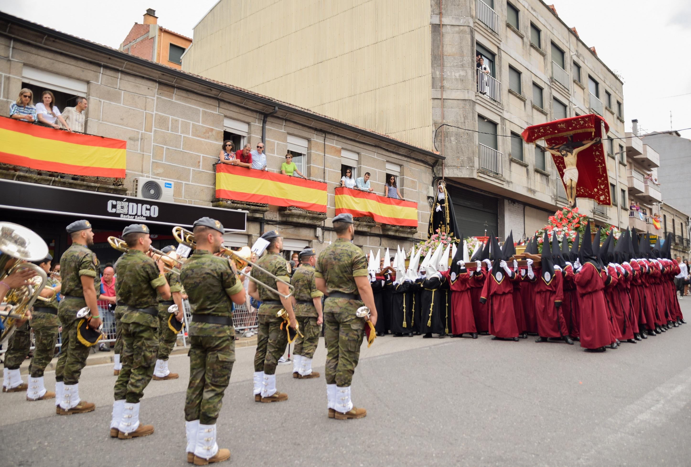 A Cañiza celebrou con devoción a festividade na honra do Santísimo Cristo da Agonía