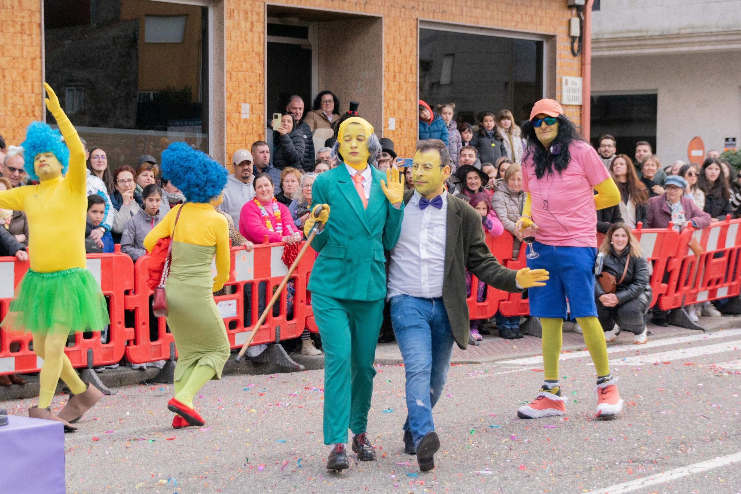 A Cañiza volve a superarse este sábado coa celebración do Concurso de Comparsas