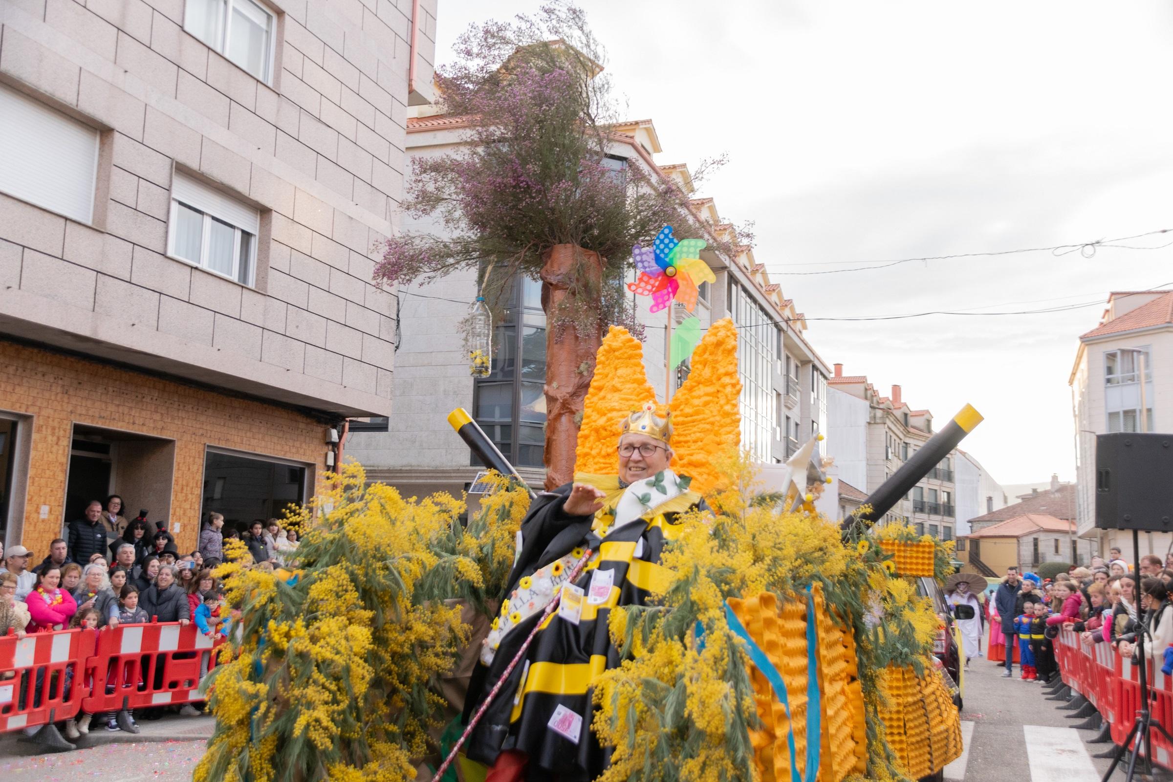 A Cañiza volve a superarse este sábado coa celebración do Concurso de Comparsas