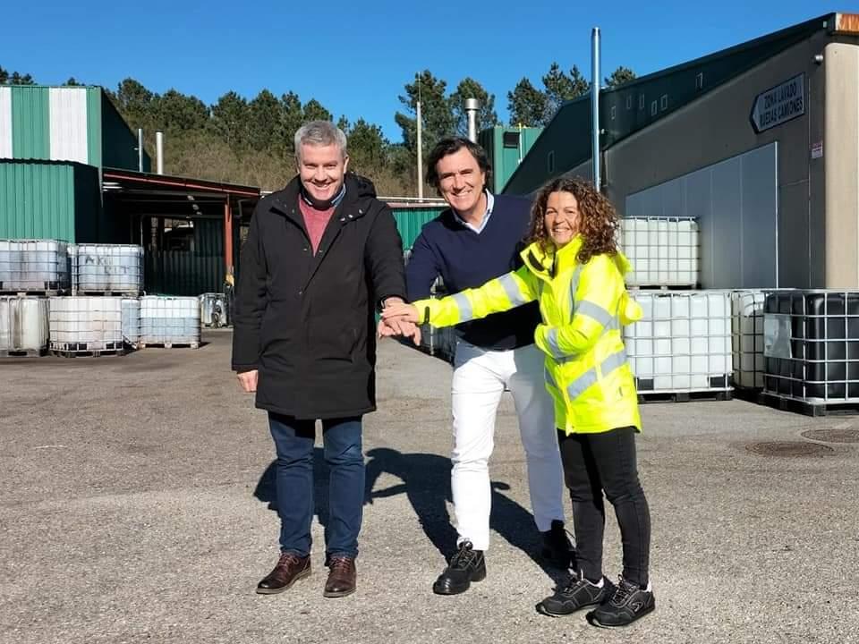 O Alcalde visita as instalacións da empresa “SMPV SL”, especializada na producción de ingredientes cosméticos
