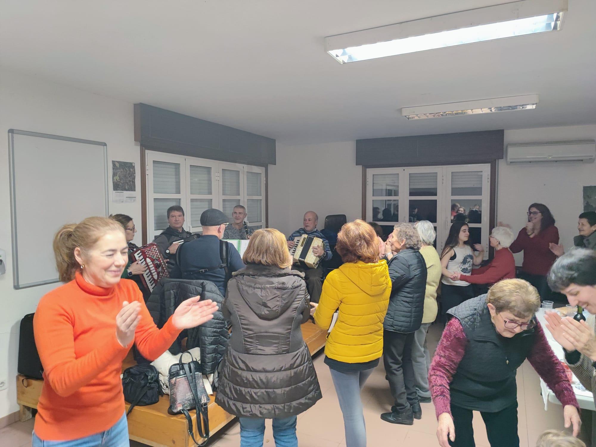 Presentación do Libro Historia da Vila das Achas o 20 de xaneiro, coincidindo coa festividade de San Sebastián, Patrono da Parroquia de Achas