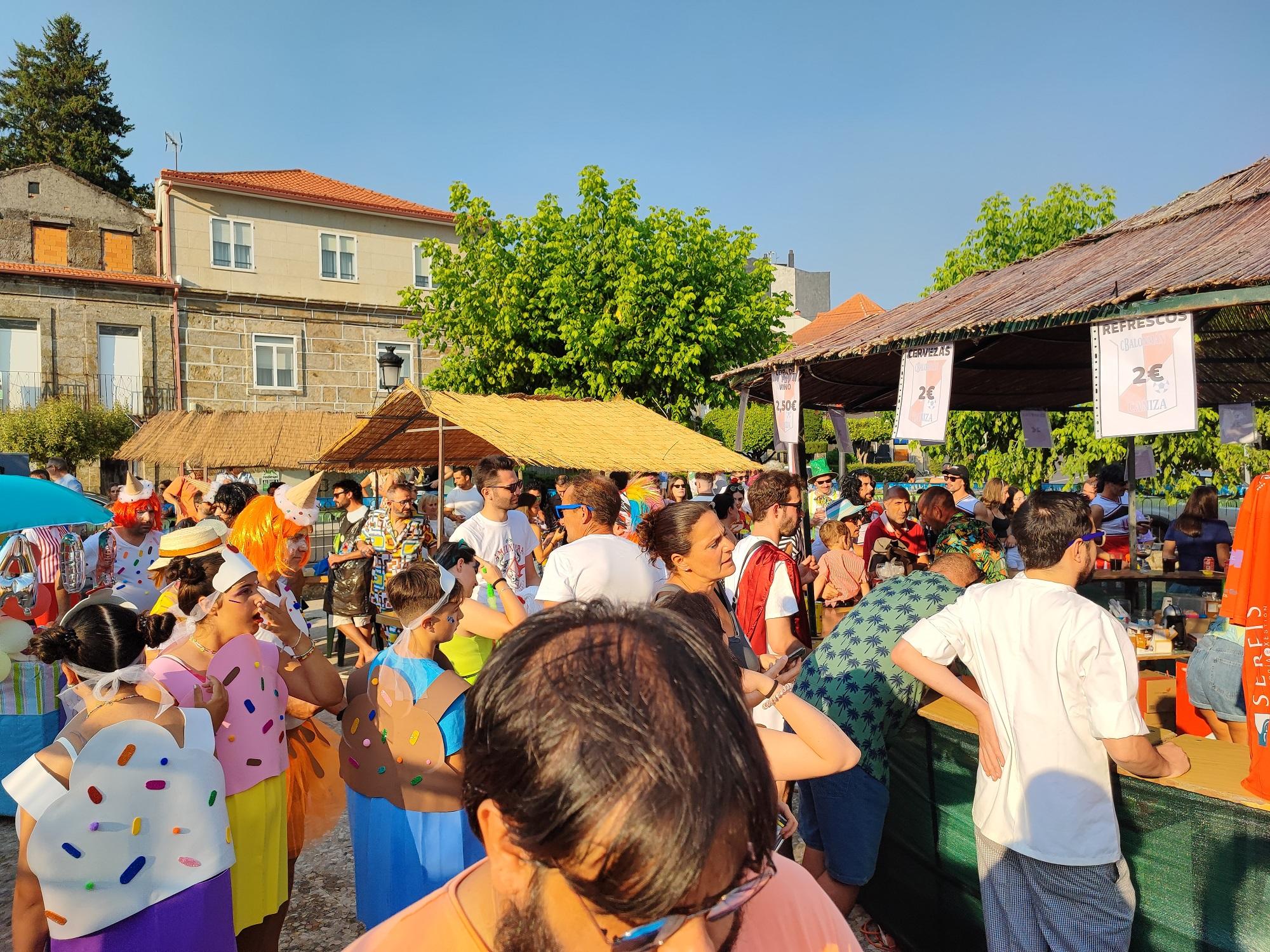 A Cañiza acolleu este 30 de xullo o seu 1º entroido de verán