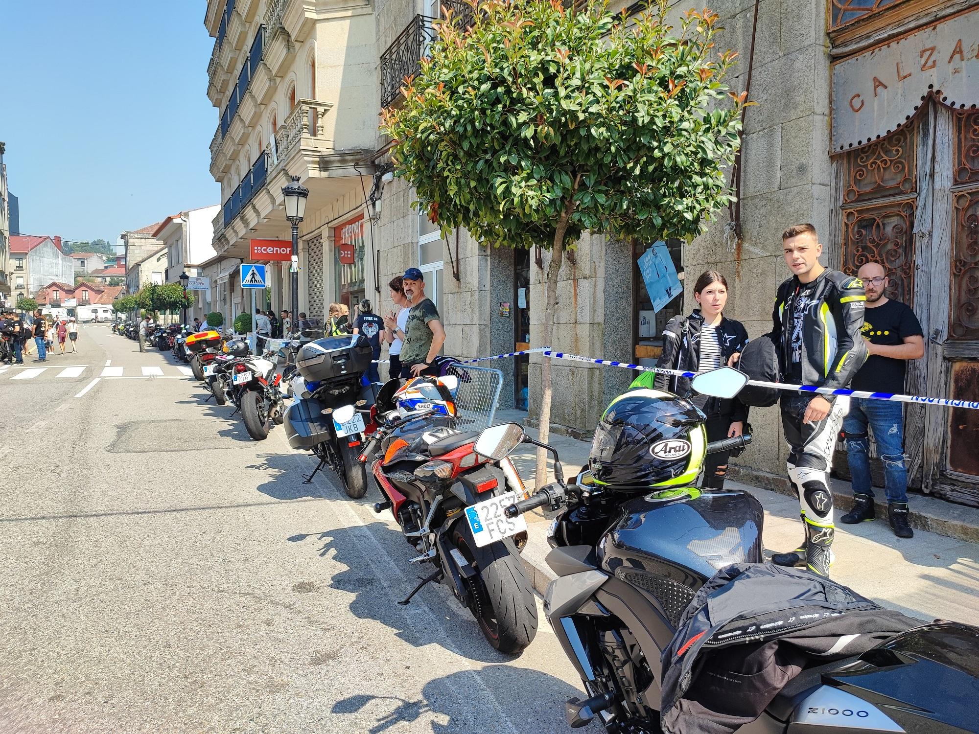 Este 31 de xullo A Cañiza acolleu a máis de 150 motos na sua "Xuntanza Moteira" organizada polo Clube Os Polemans