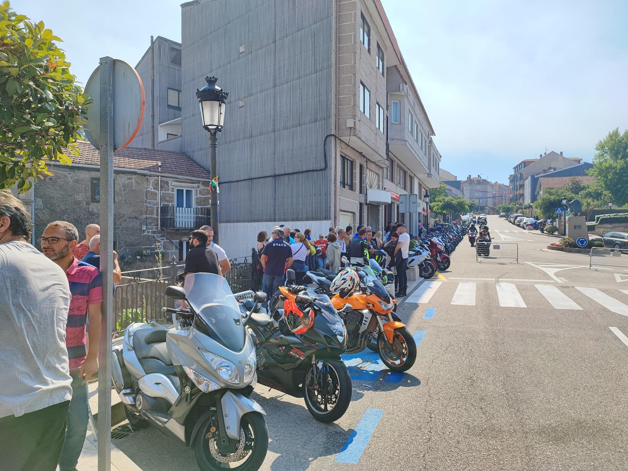 Este 31 de xullo A Cañiza acolleu a máis de 150 motos na sua "Xuntanza Moteira" organizada polo Clube Os Polemans