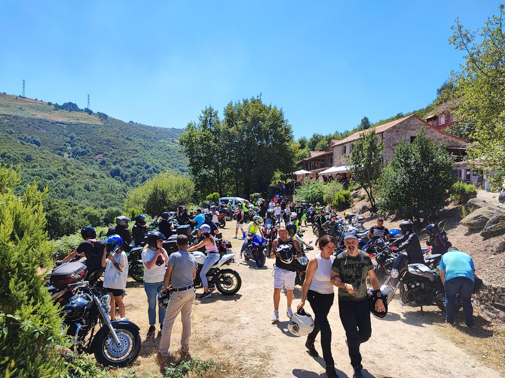 Este 31 de xullo A Cañiza acolleu a máis de 150 motos na sua "Xuntanza Moteira" organizada polo Clube Os Polemans