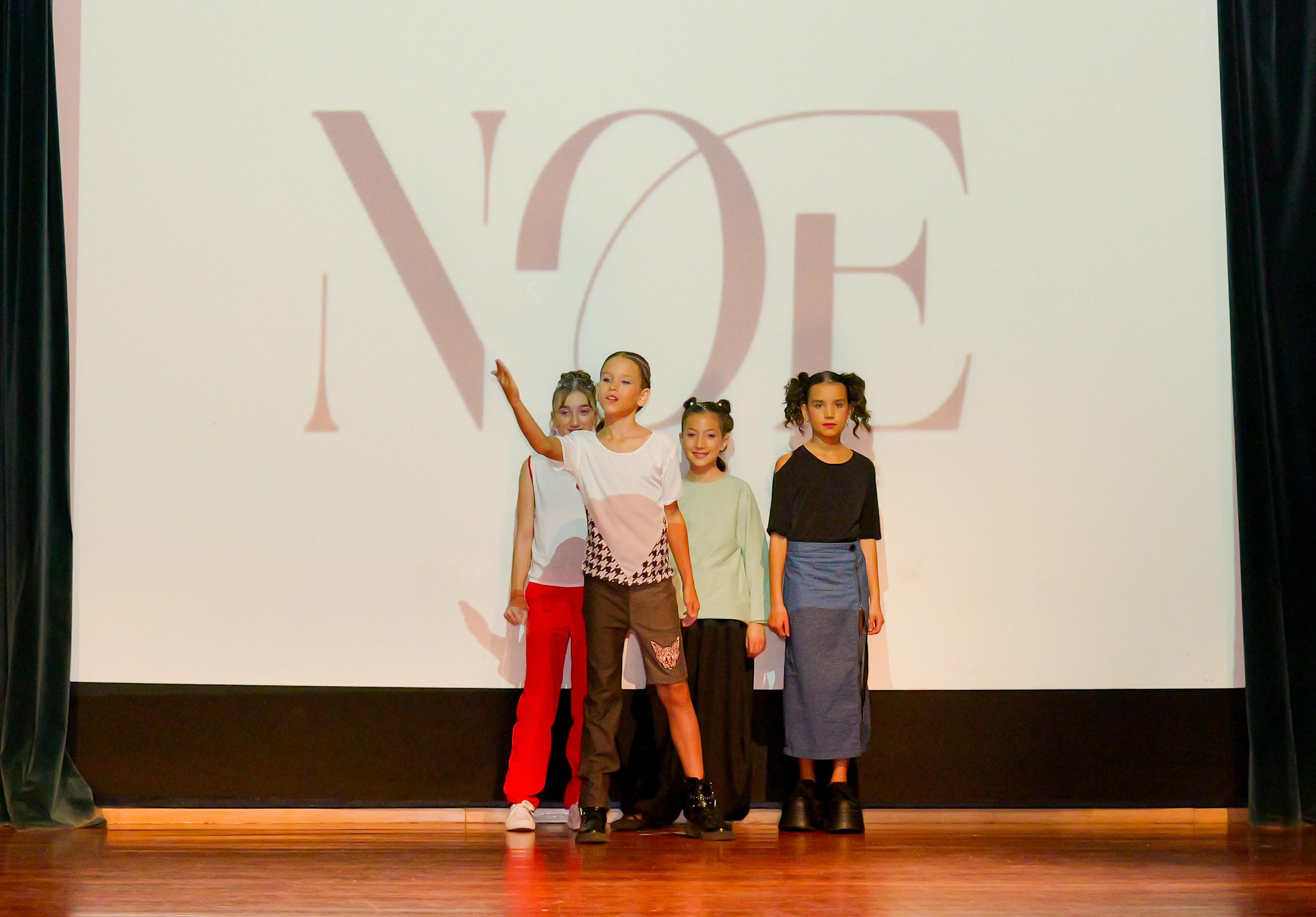 A Caniza celebrou a XI edición do Desfile de Moda «Curso de Deseño e Patronaxe de Cristóbal Vidal»