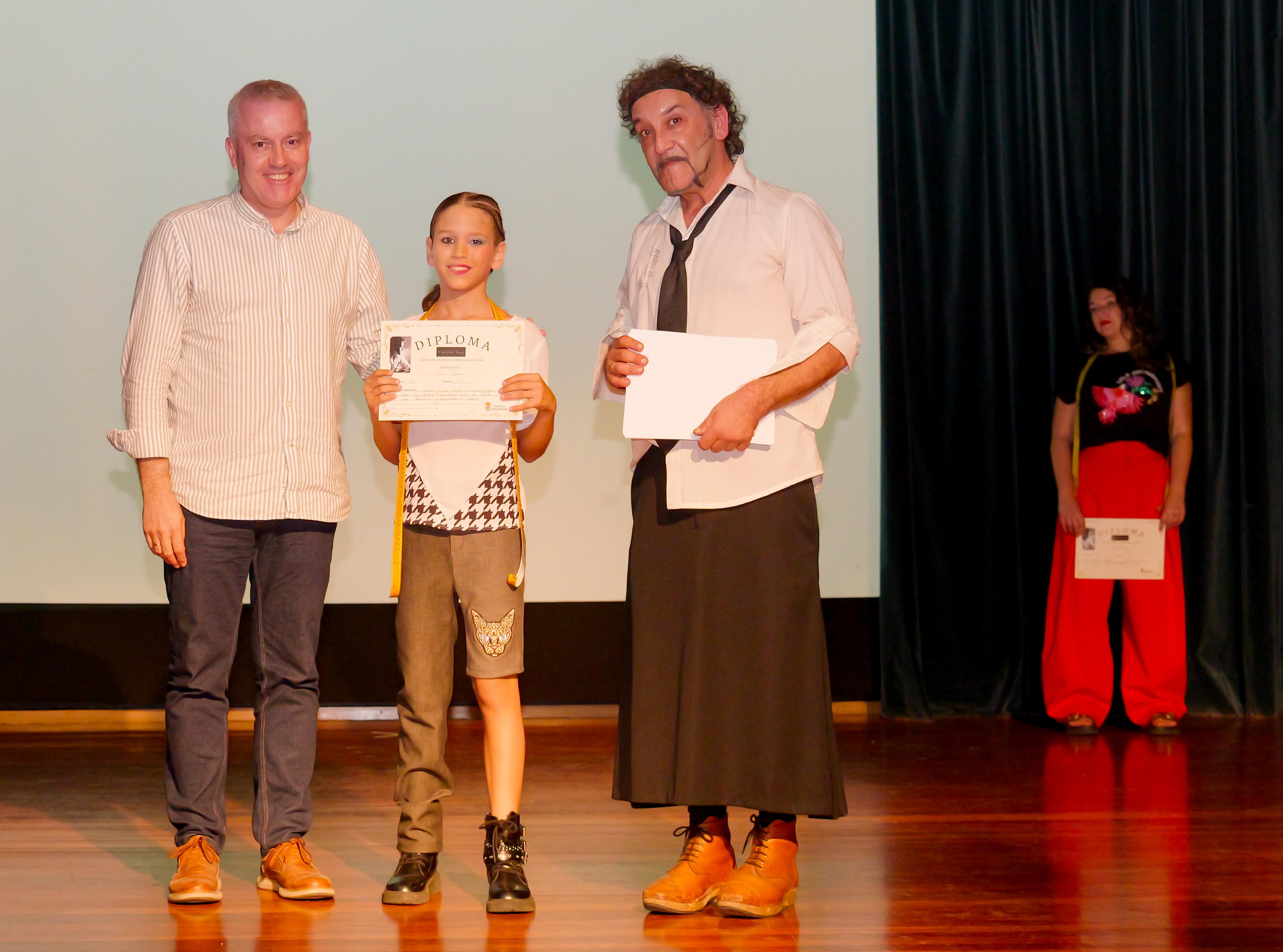 A Caniza celebrou a XI edición do Desfile de Moda «Curso de Deseño e Patronaxe de Cristóbal Vidal»
