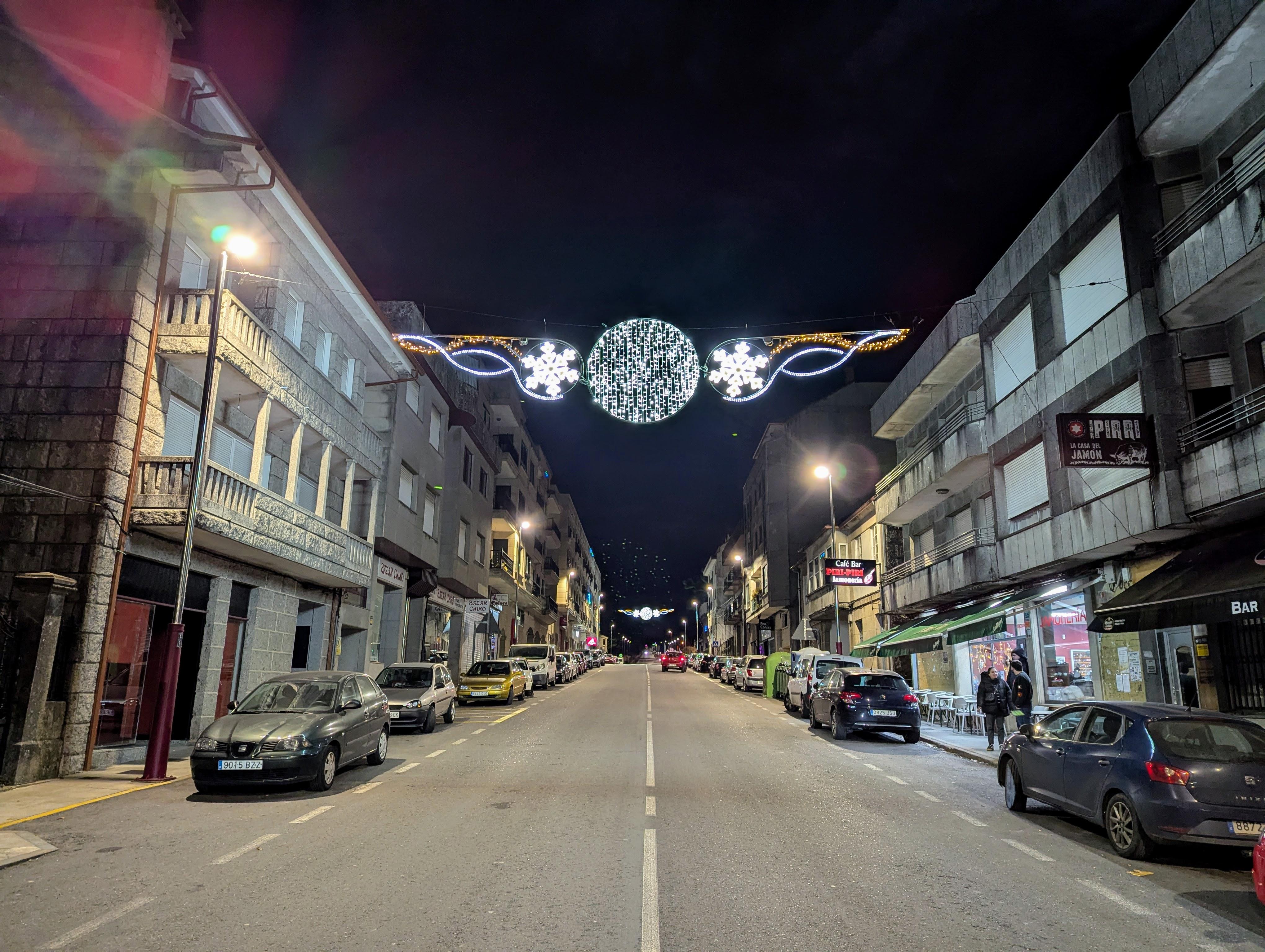 Presentamos a reportaxe das Luces da Cañiza neste Nadal 2024 & 2025