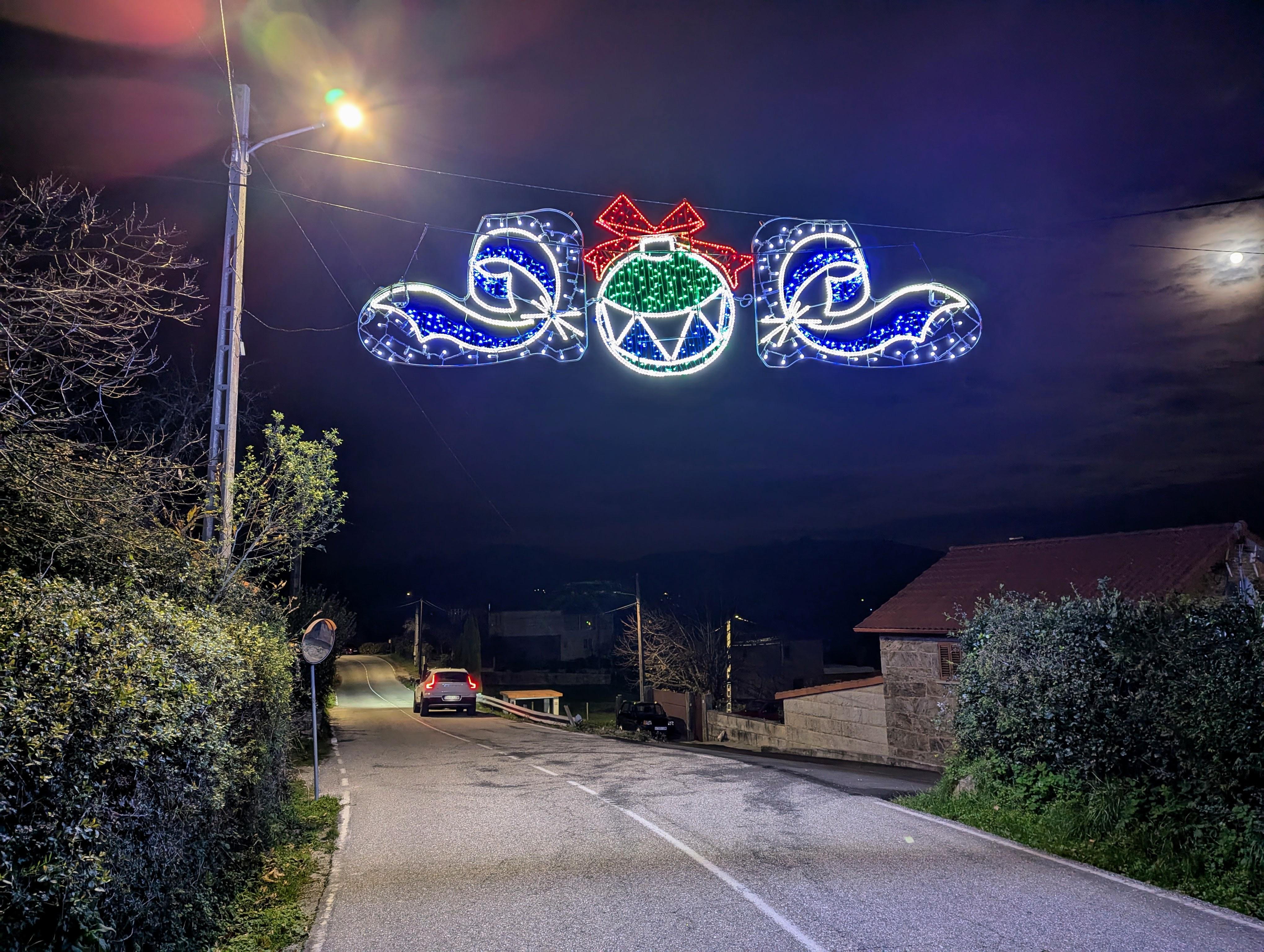 Presentamos a reportaxe das Luces da Cañiza neste Nadal 2024 & 2025