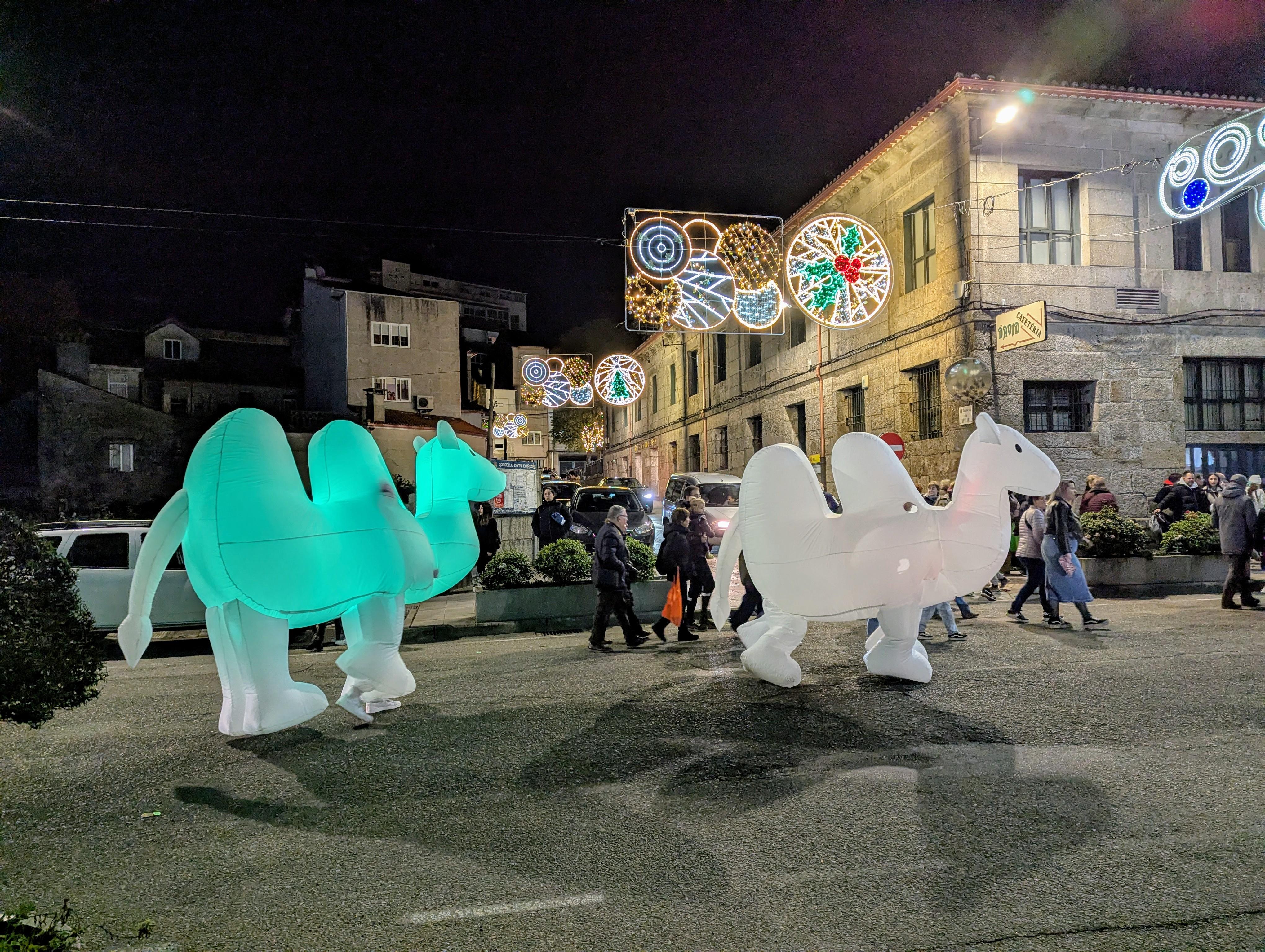 CABALGATA DE REIS 2025: Os Reis Magos chegaron á Cañiza o 4 de xaneiro repartindo ilusión, maxia e moitos caramelos