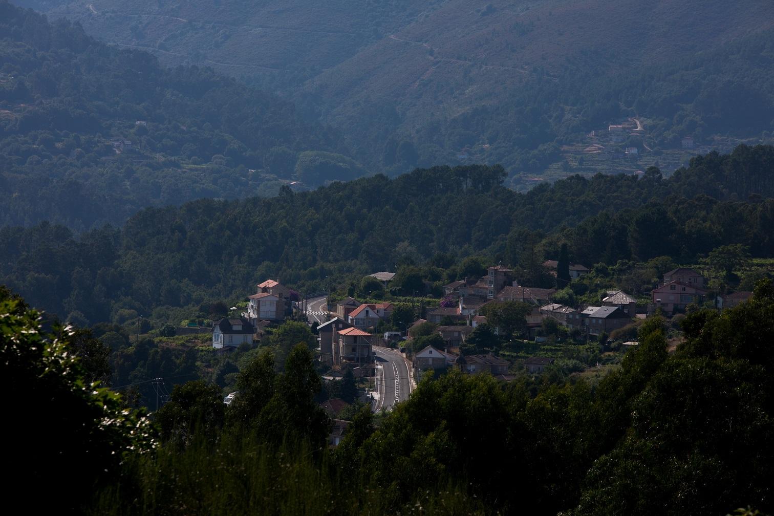 Vista panoramica del valle del lugar de A Miñoteira en la parroquia de Valeixe