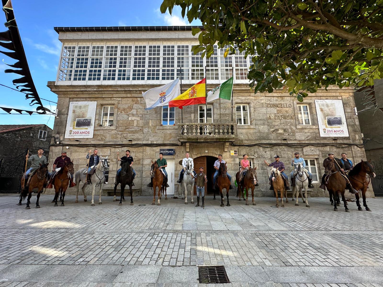 Presentamos o Curro do Pedroso & Rapa das Bestas 2023 que celebraremos na Cañiza o domingo 6 de agosto