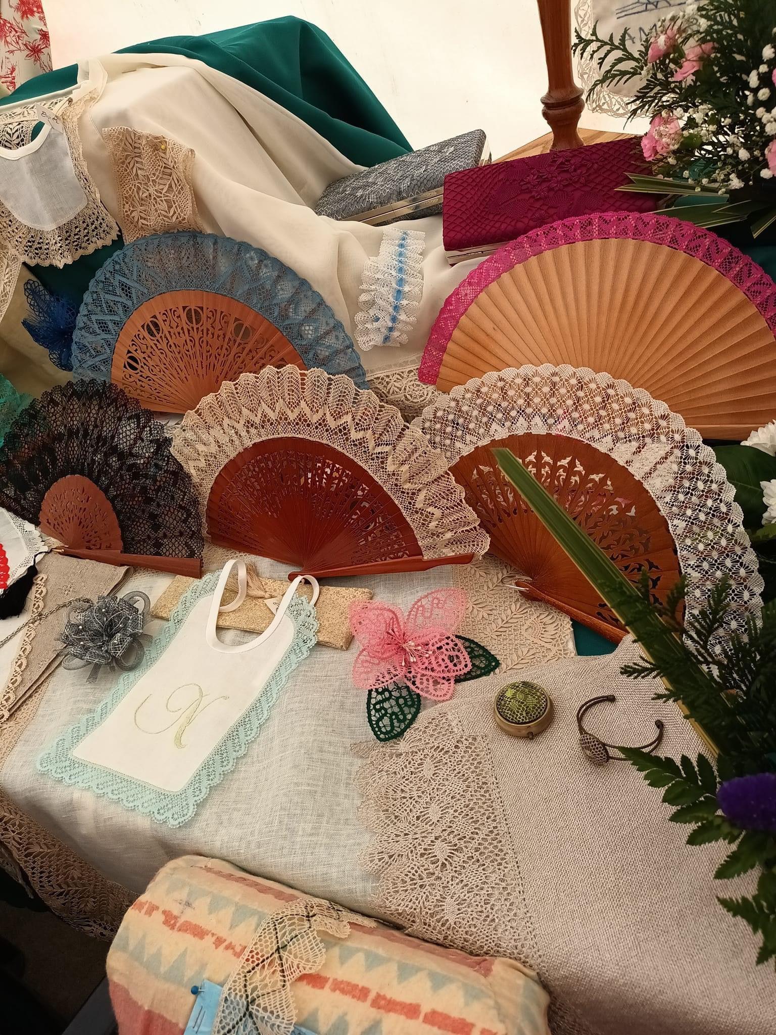 Valeixe acolleu este 1º domingo de abril a «II MOSTRA DE PALILLEIRAS Concello da Cañiza»