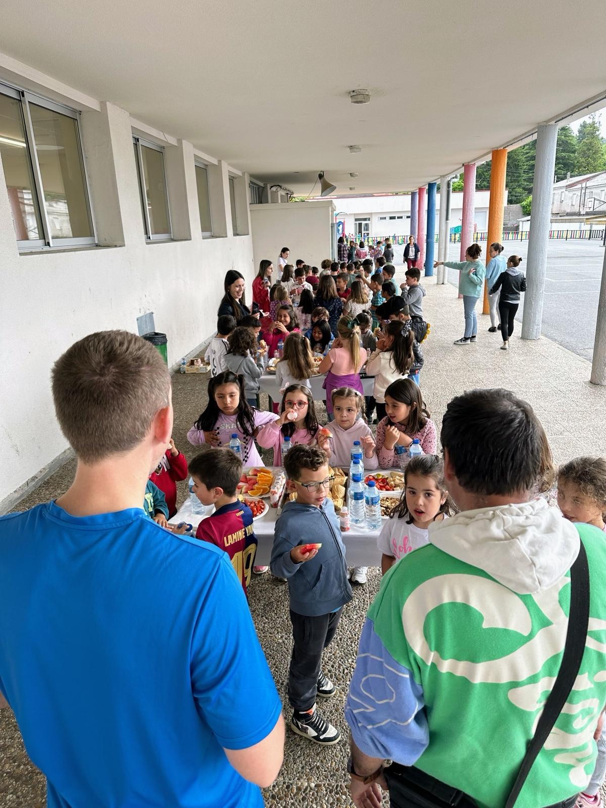 O Alcalde Luis Piña inaugura as III xornadas de “almorzos saudables” nos centros escolares da Cañiza