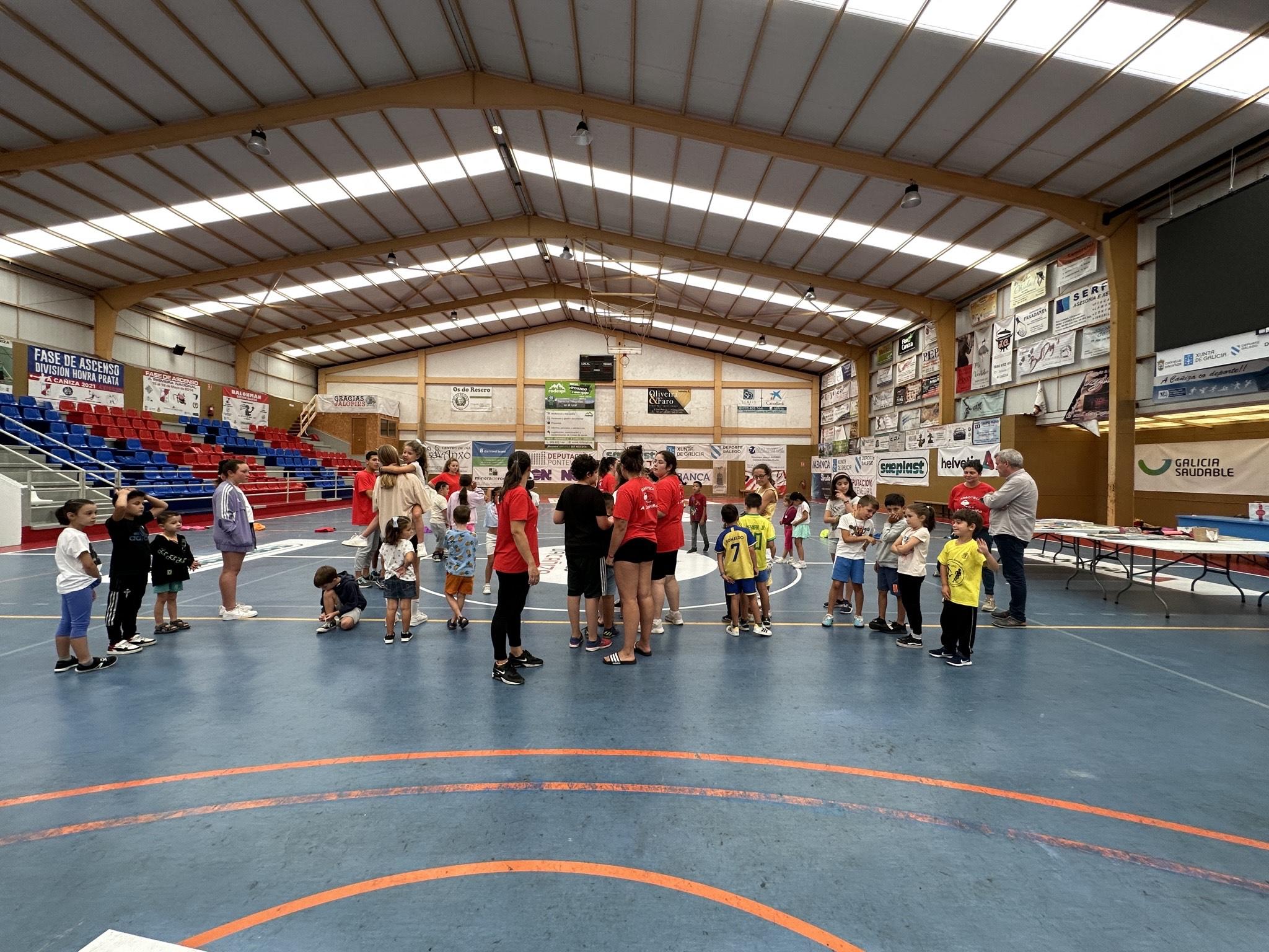 Visitando aos nen@s do campamento "Eu Quero SER", nesta 2ª quenda de xullo