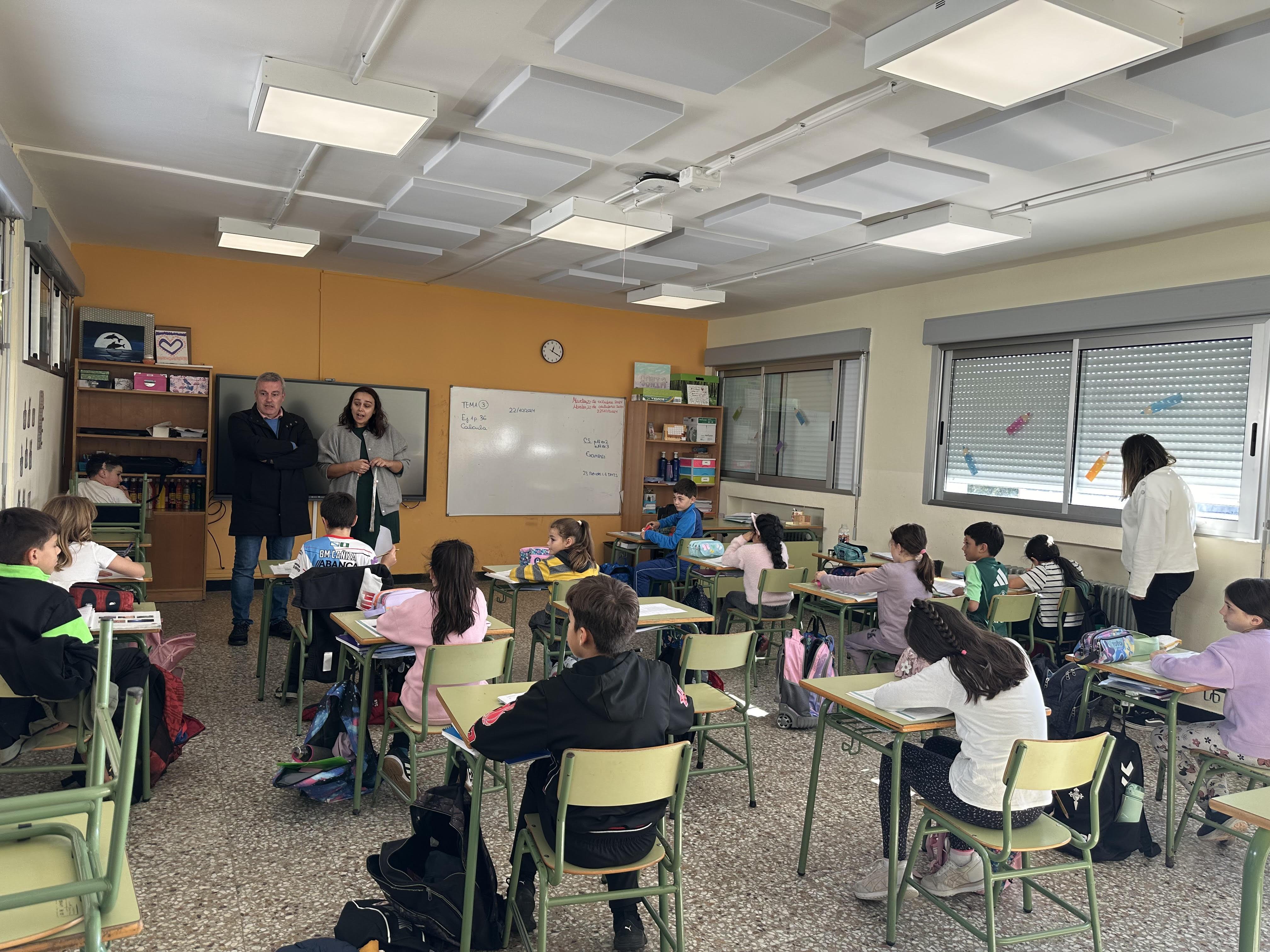 O Alcalde visita os centros escolares de Valeixe e A Cañiza para escoitar da man das súas Directoras como transcorreu o inicio deste novo curso escolar