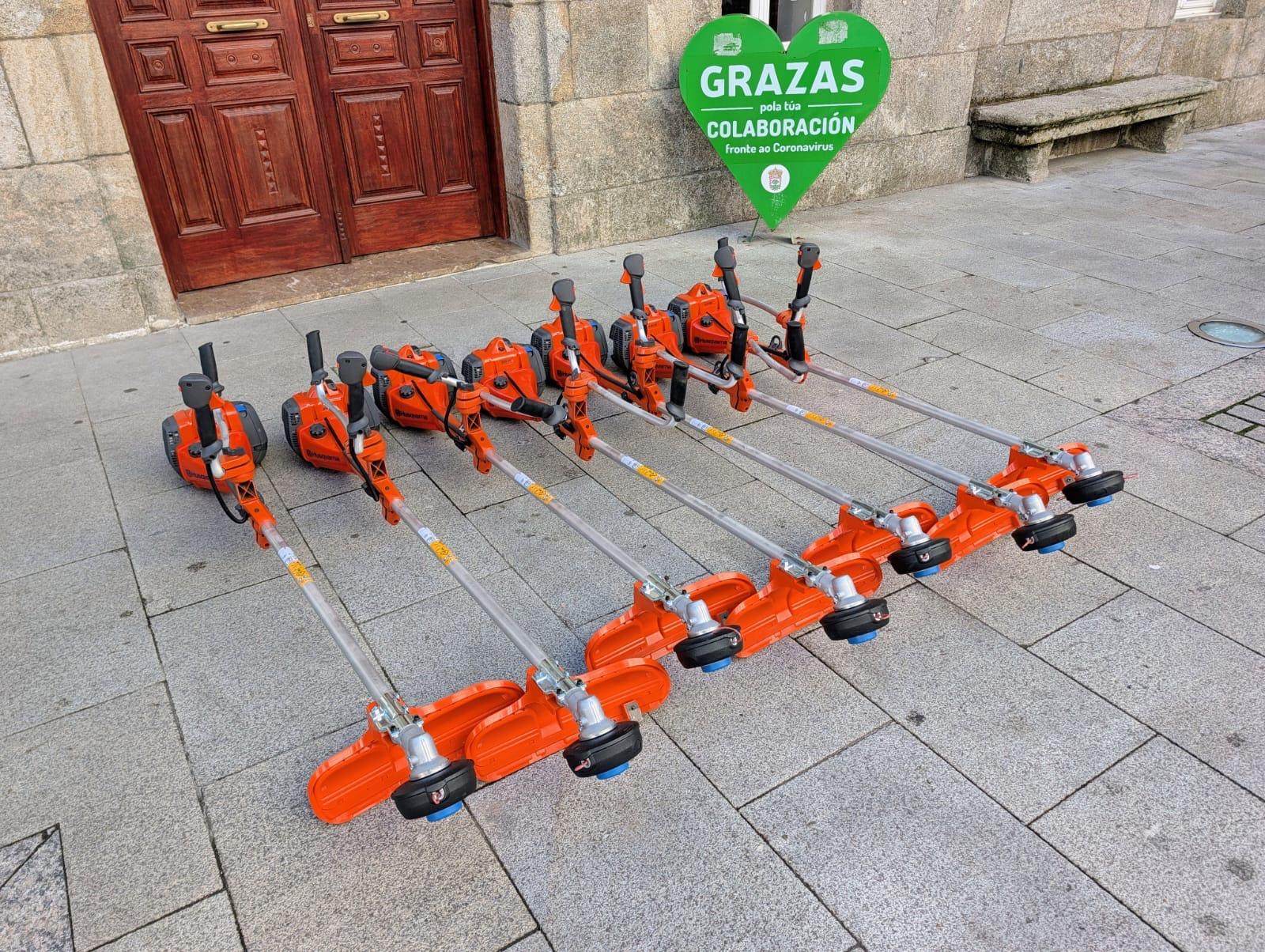 O Concello incorpora sete novas desbrozadoras ao parque de maquinaria municipal