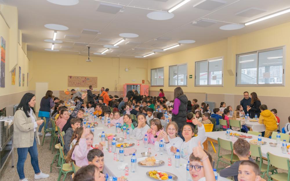 Esta mañá asistimos a unha xornada escolar de "Almorzos Saudables" no que participaron @s nen@s do CPI da Cañiza
