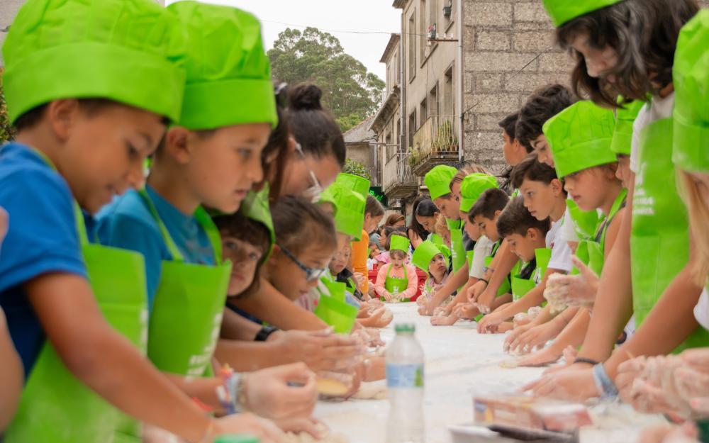 Obradoiro de pan e de preparación do «Bocata de xamón xigante» para toda a familia